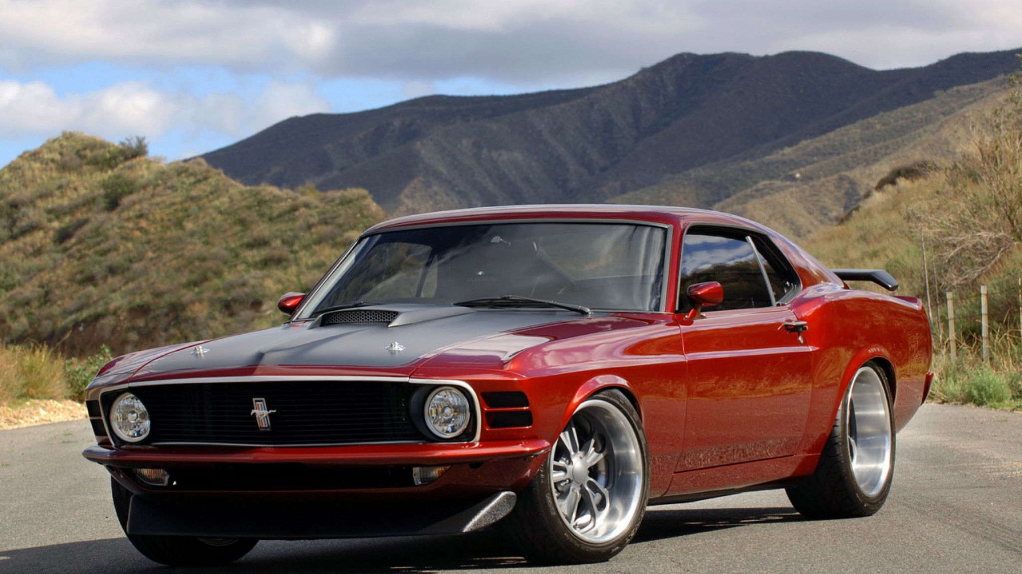 Ford Mustang rossa vintage, V8, 2048x1152 alta risoluzione, Laptop