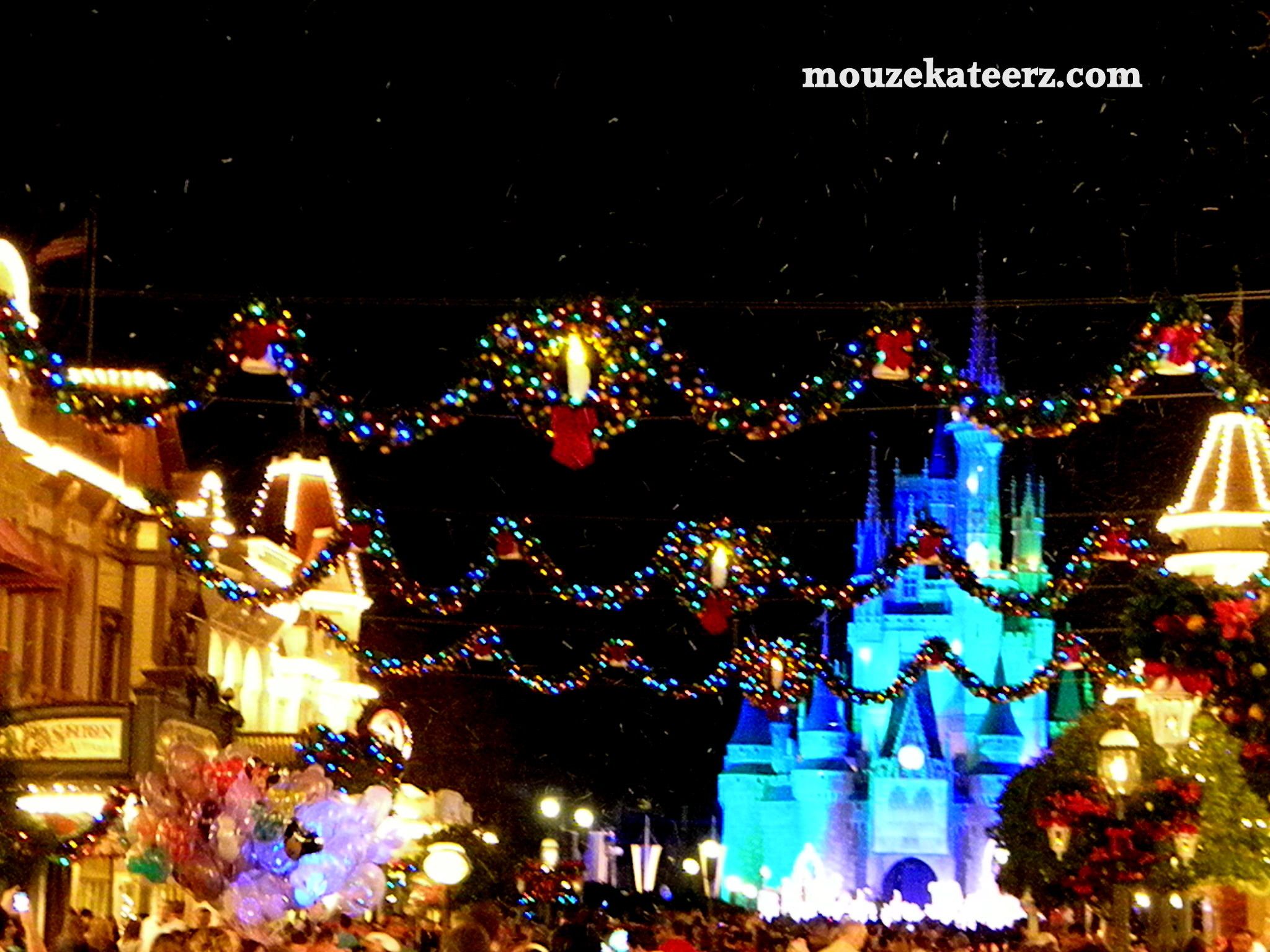 Castello Disney luci natalizie notturne, 2048x1536 Hi-Res, Desktop