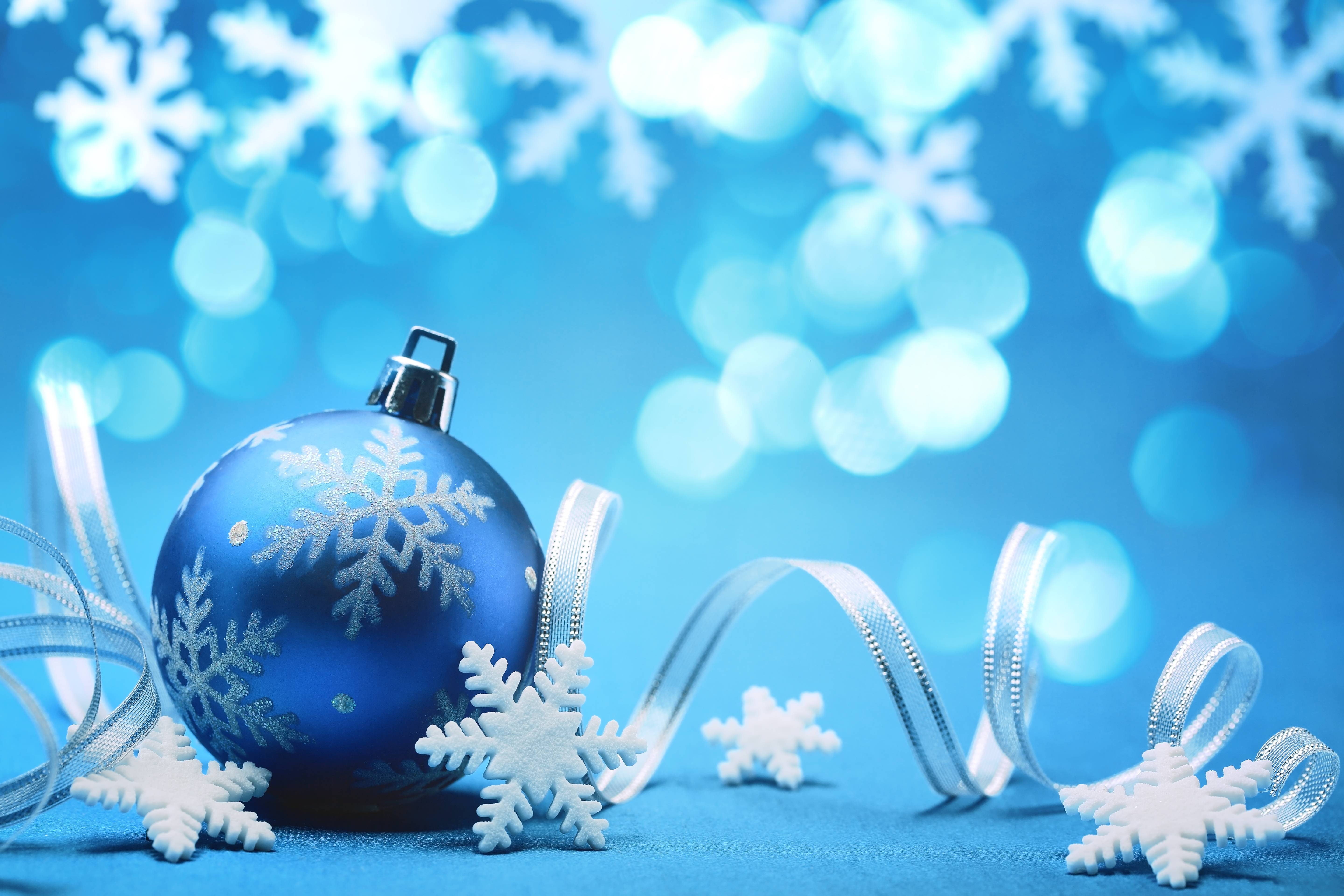 Pallina natalizia blu con fiocchi neve, 5760x3840 4K, Desktop 4K
