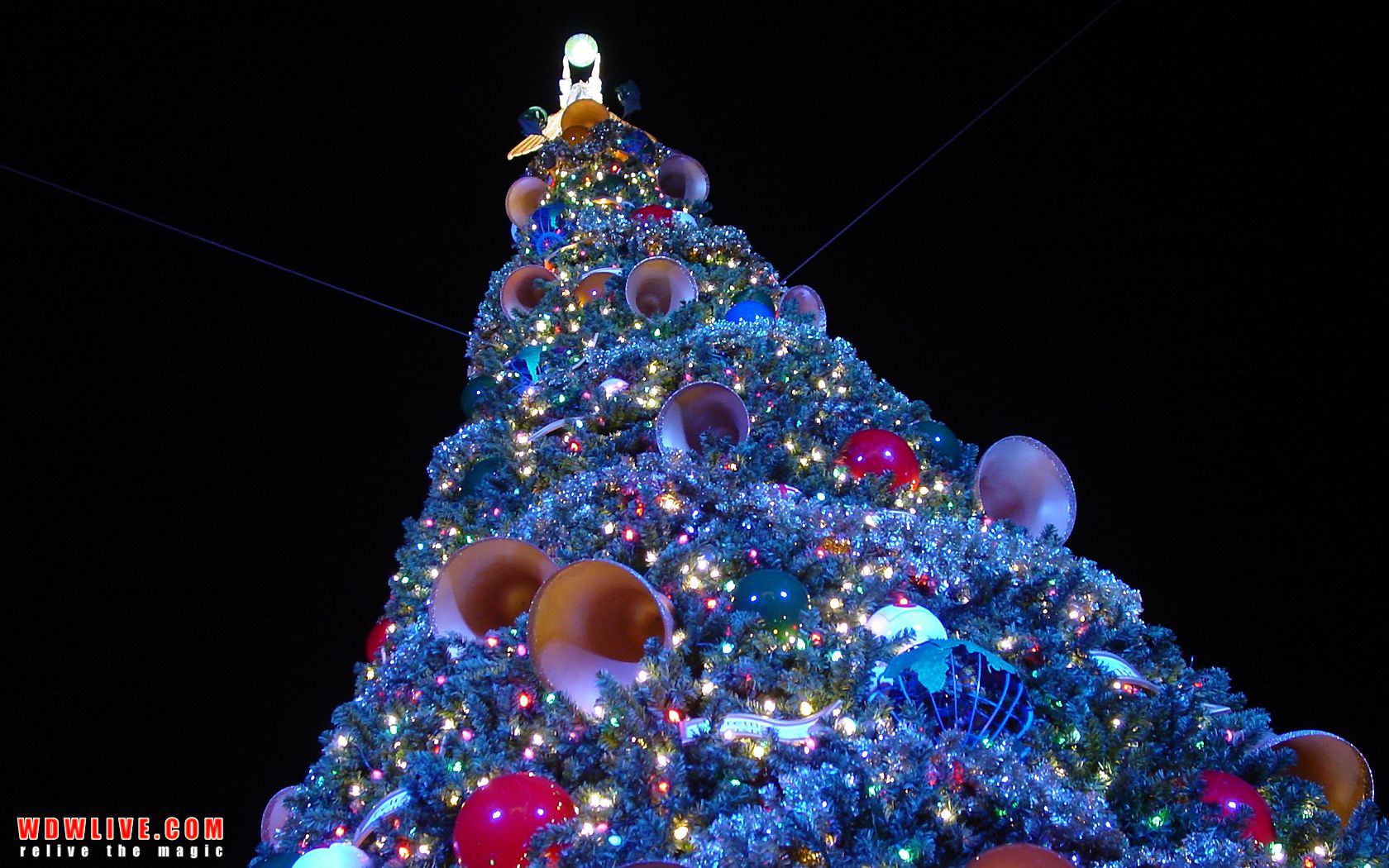 Albero di Natale illuminato Disney, 1680x1050 900p, Laptop