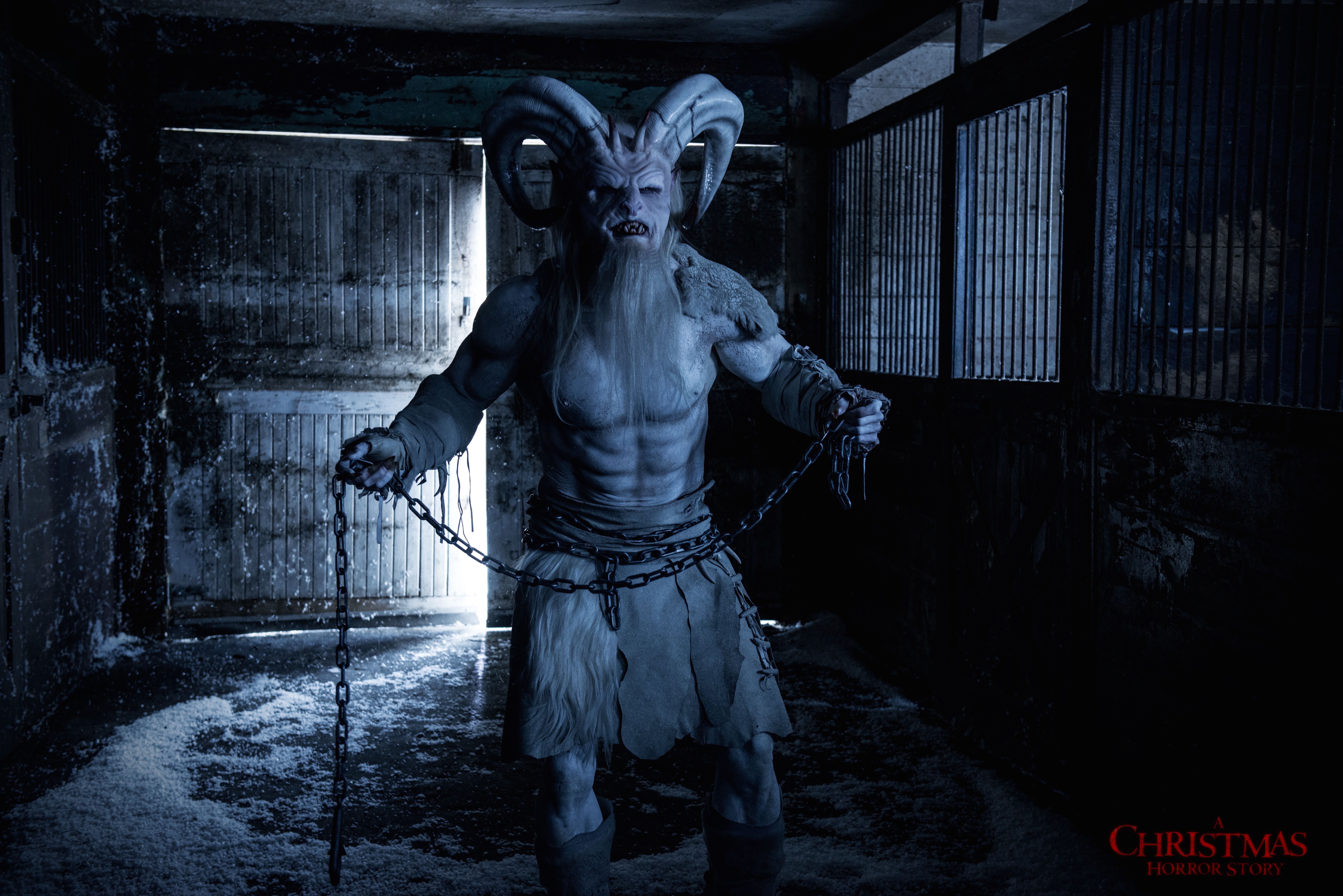 Krampus con corna e catene, 7360x4912 Ultra HD, 4K TV