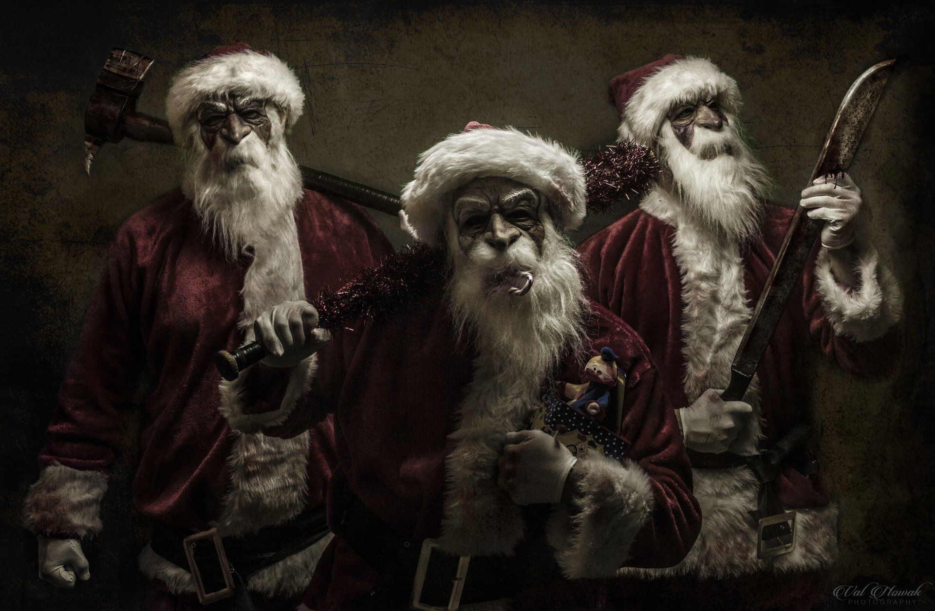 Babbi Natale inquietanti con asce, 1920x1255 Full HD+ WUXGA, PC Desktop
