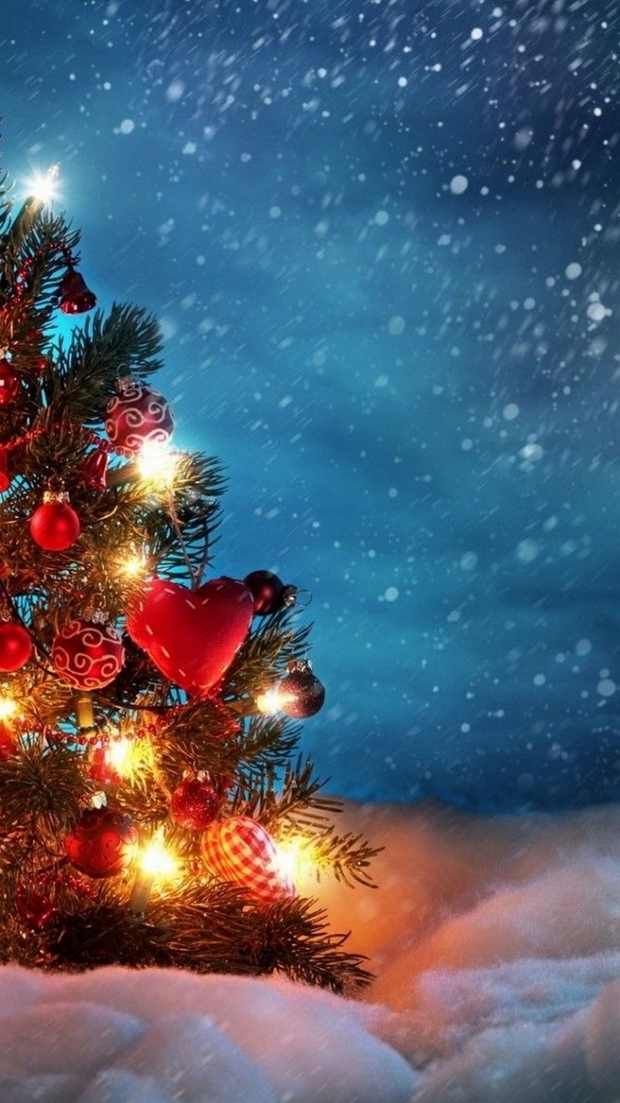Albero di Natale innevato notturno, 1242x2208 Full HD Verticale, Smartphone