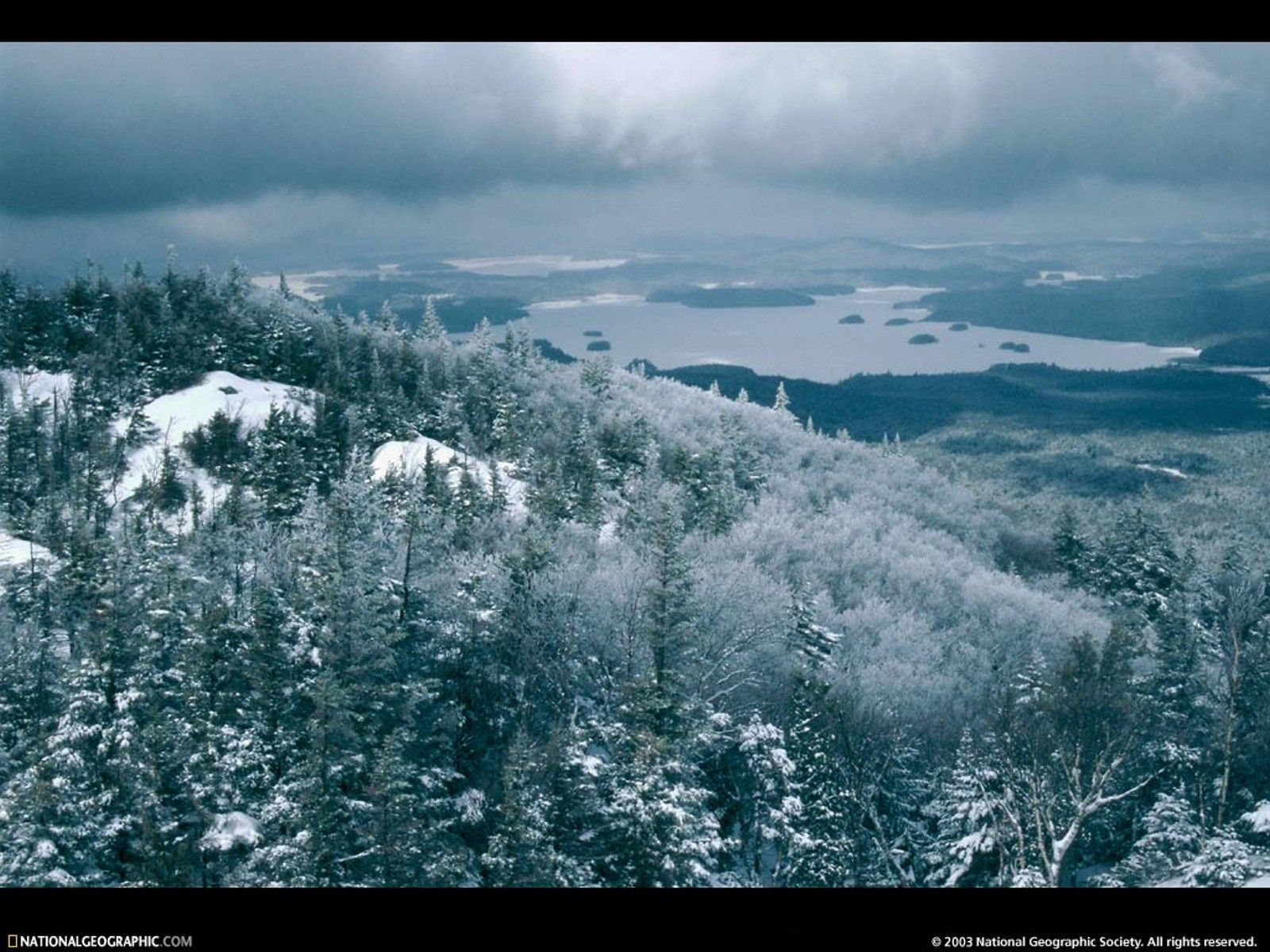 Montagne innevate tra le nuvole, 1024x768 HD, PC