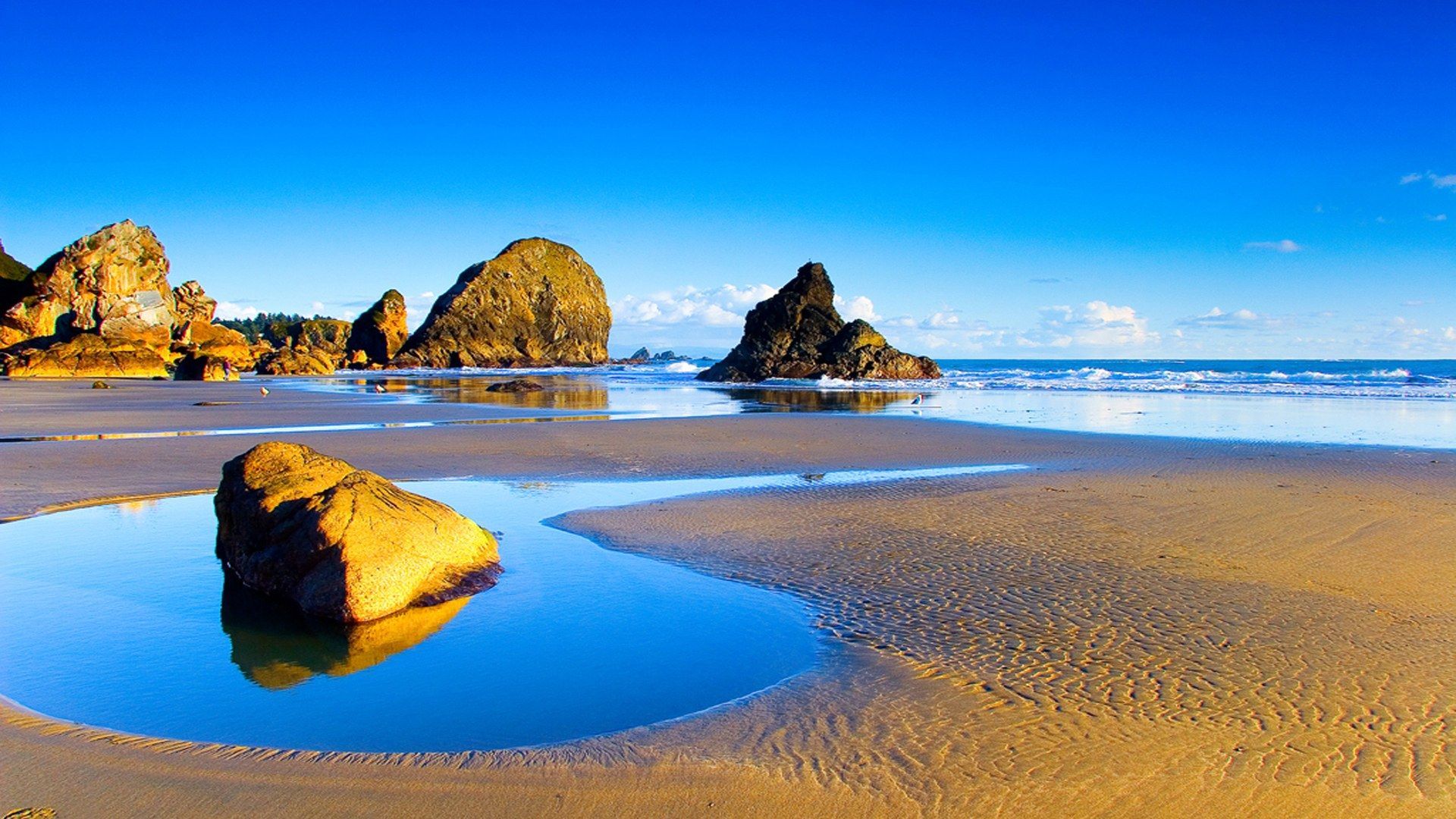 Spiaggia con scogli e mare, 1920x1080 Full HD, PC