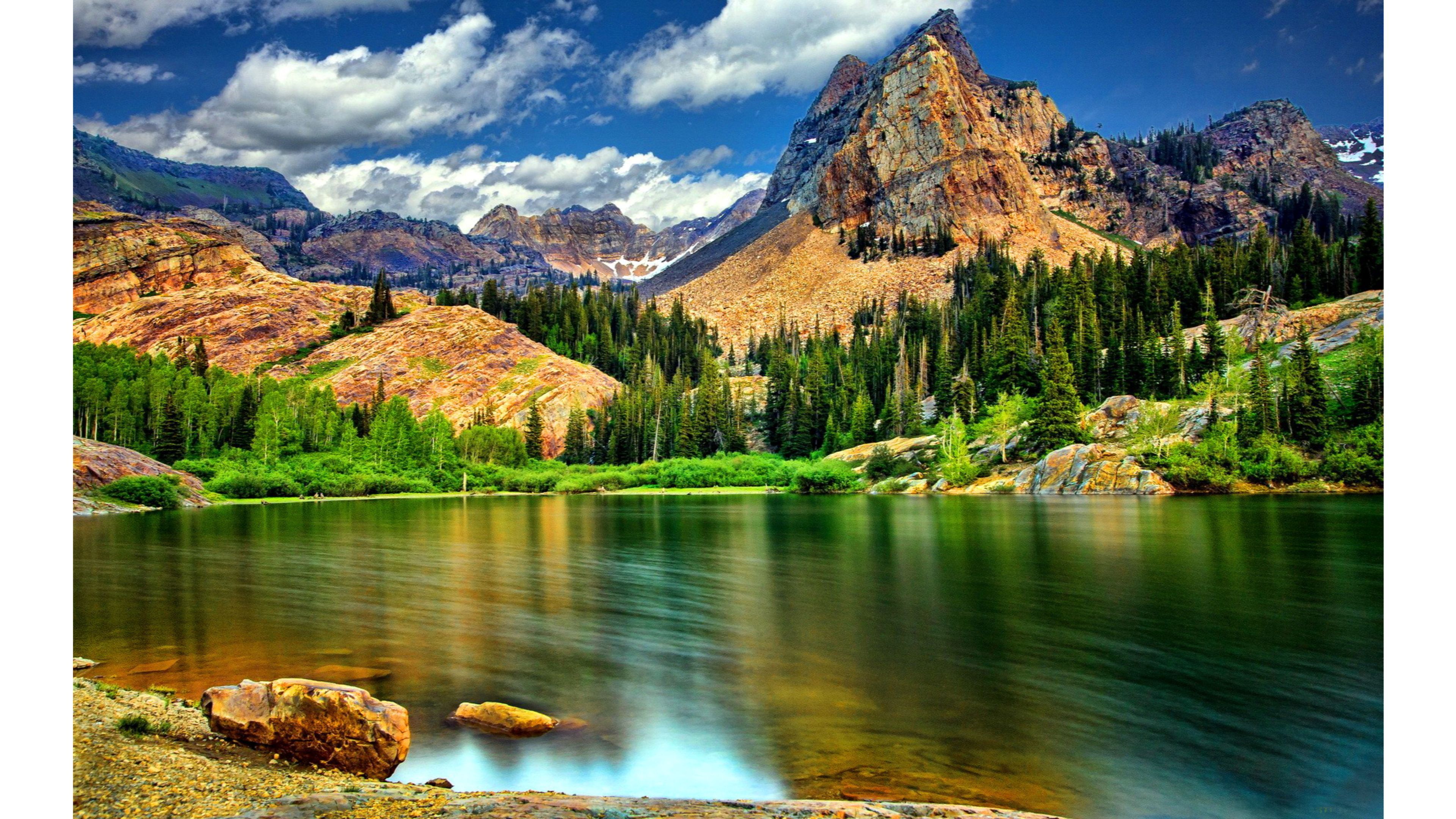 Lago montano con foresta, 3840x2160 UHD, Monitor 4K