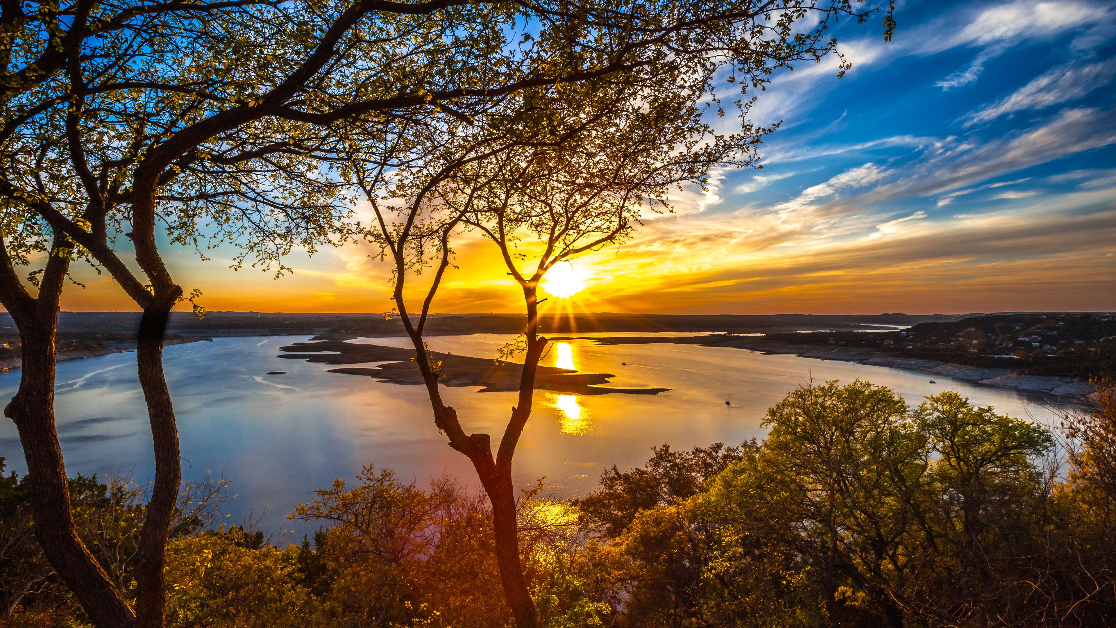 Tramonto sul lago con alberi, 3840x2160 UHD, PC 4K