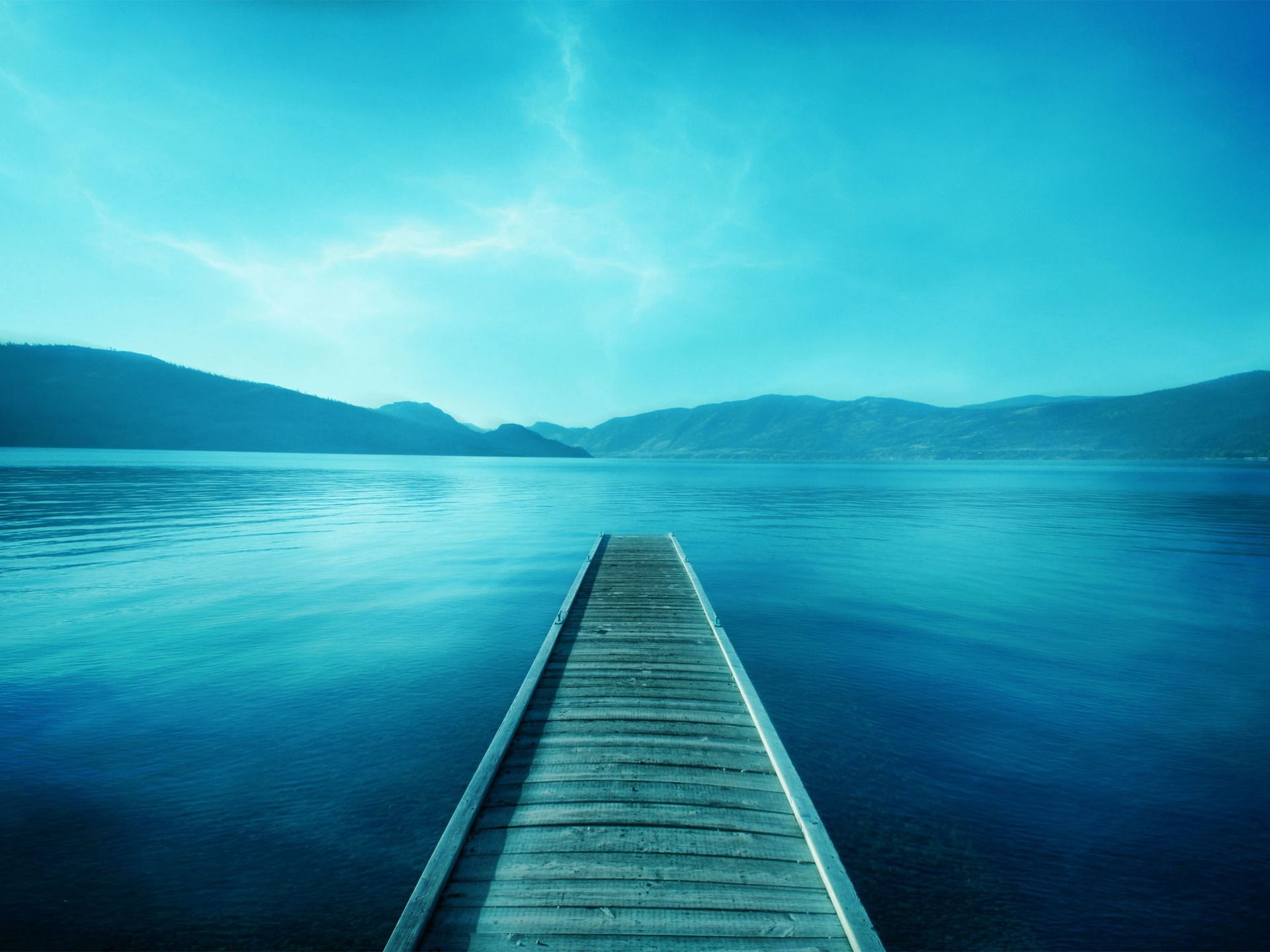Molo di legno su lago blu, 1920x1440 Full HD+, PC