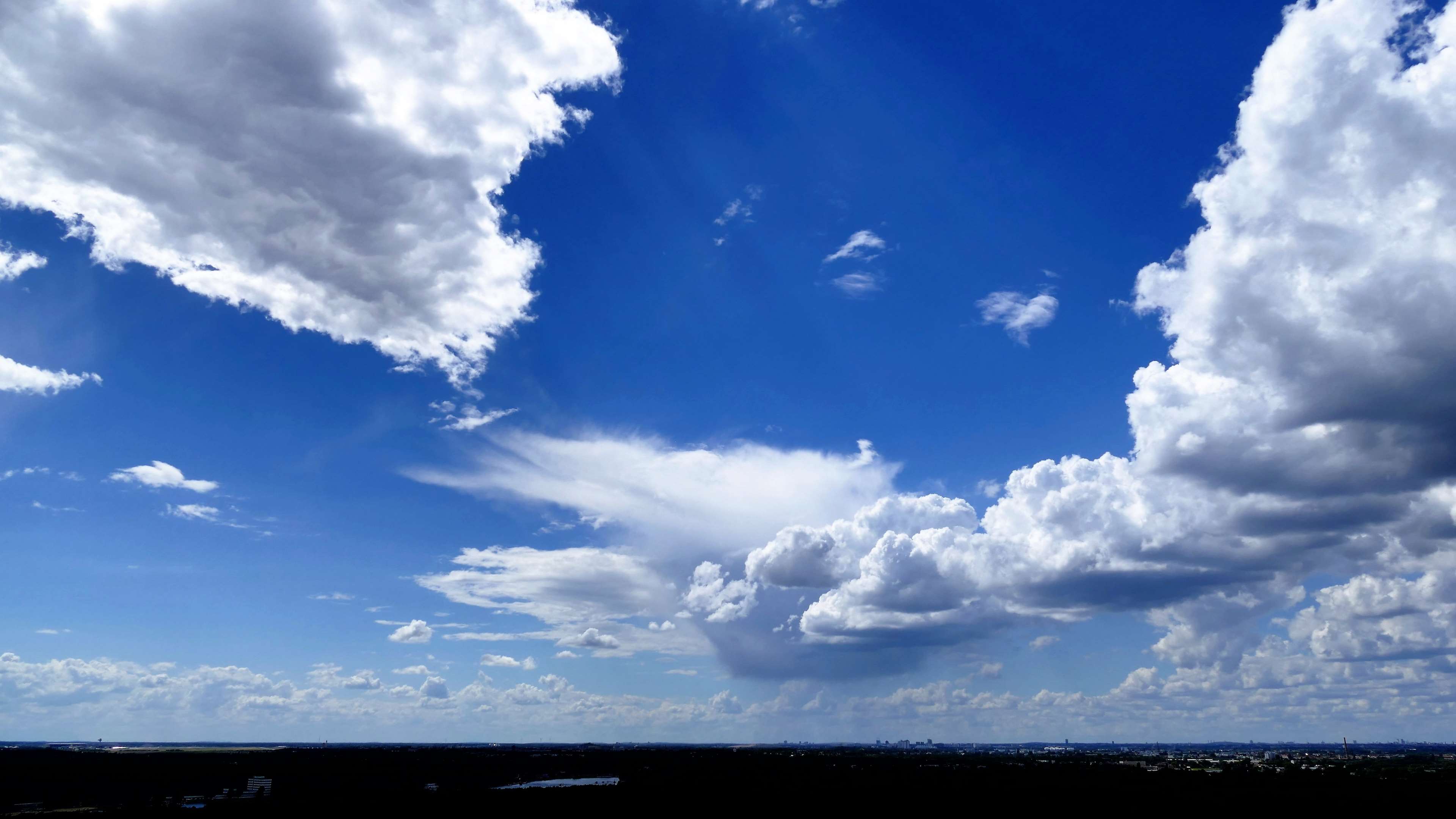Cielo blu con nuvole, 3840x2161 4K Ultra HD, Smart TV 4K