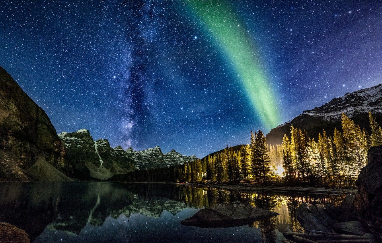 Aurora boreale montagne lago notte, 1332x850 720p, Laptop