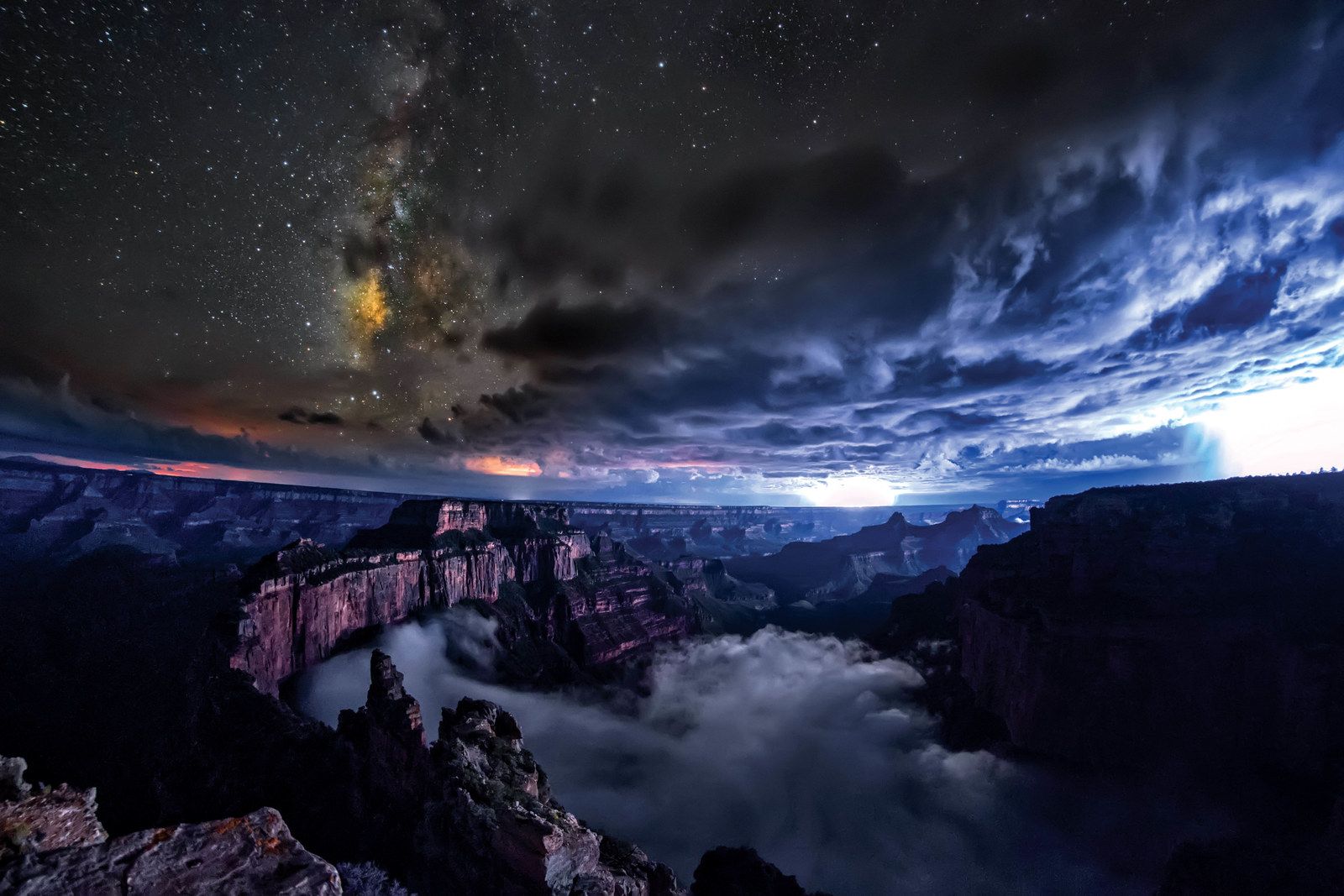 Grand Canyon notturno con nebbia, 1600x1067 900p, PC
