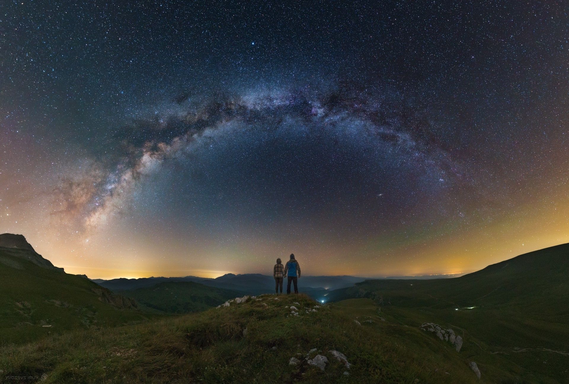 Coppia sotto via lattea notturna, 1920x1295 Full HD+ WUXGA, Desktop