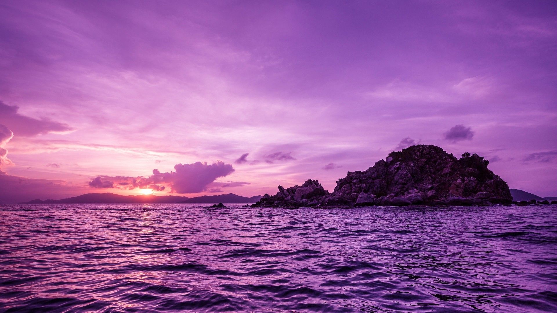 Tramonto viola su isola marina, 1920x1080 Full HD, Desktop
