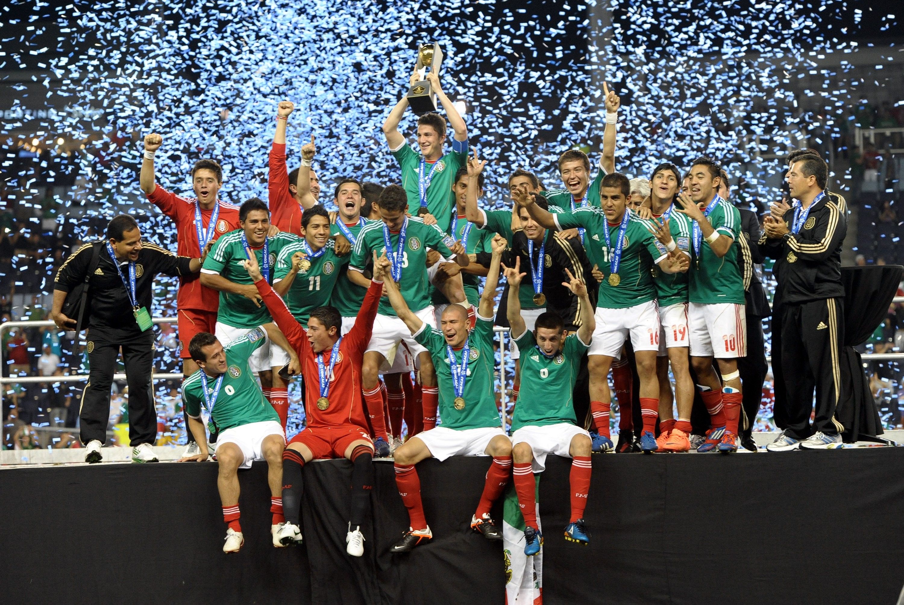Squadra Messico con trofeo, 3000x2010 WQXGA, PC