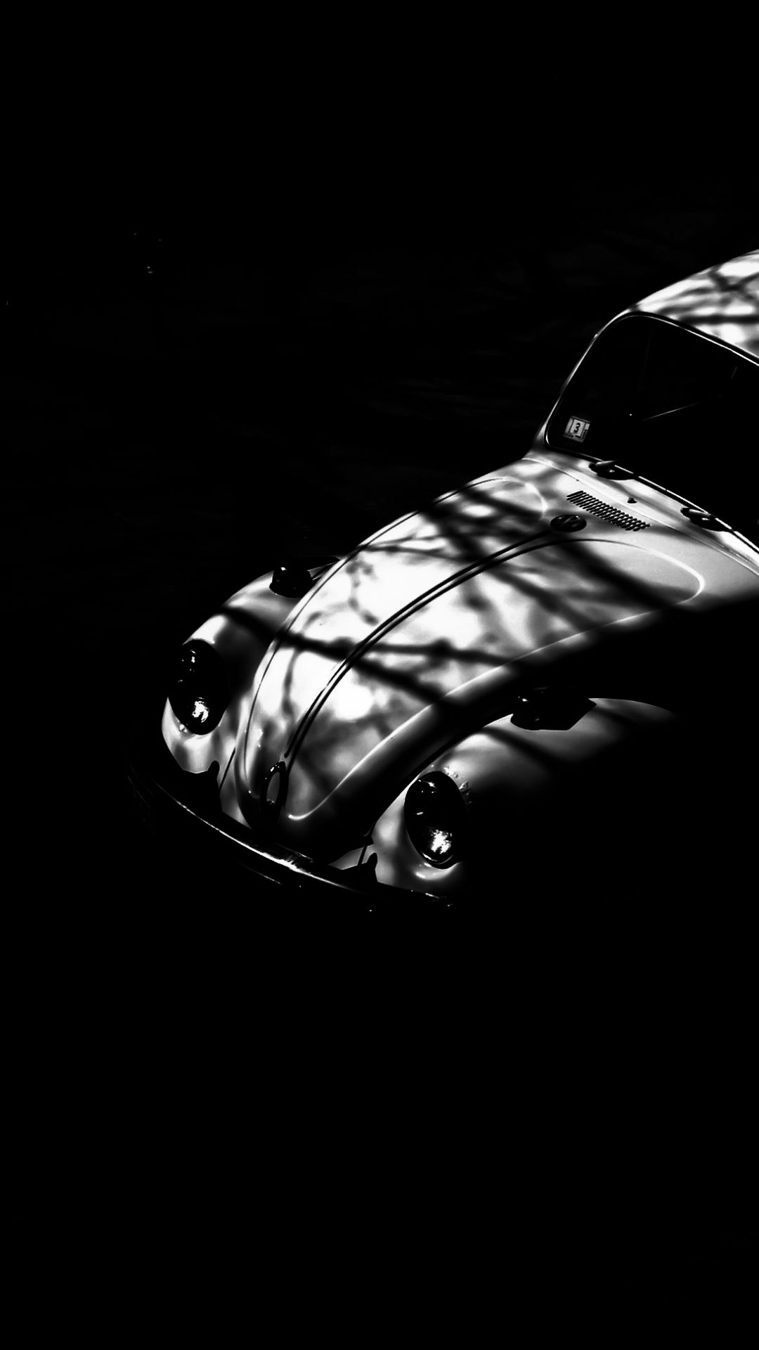 Volkswagen Maggiolino nero ombra, 1080x1920 Verticale, iPhone Pro Max