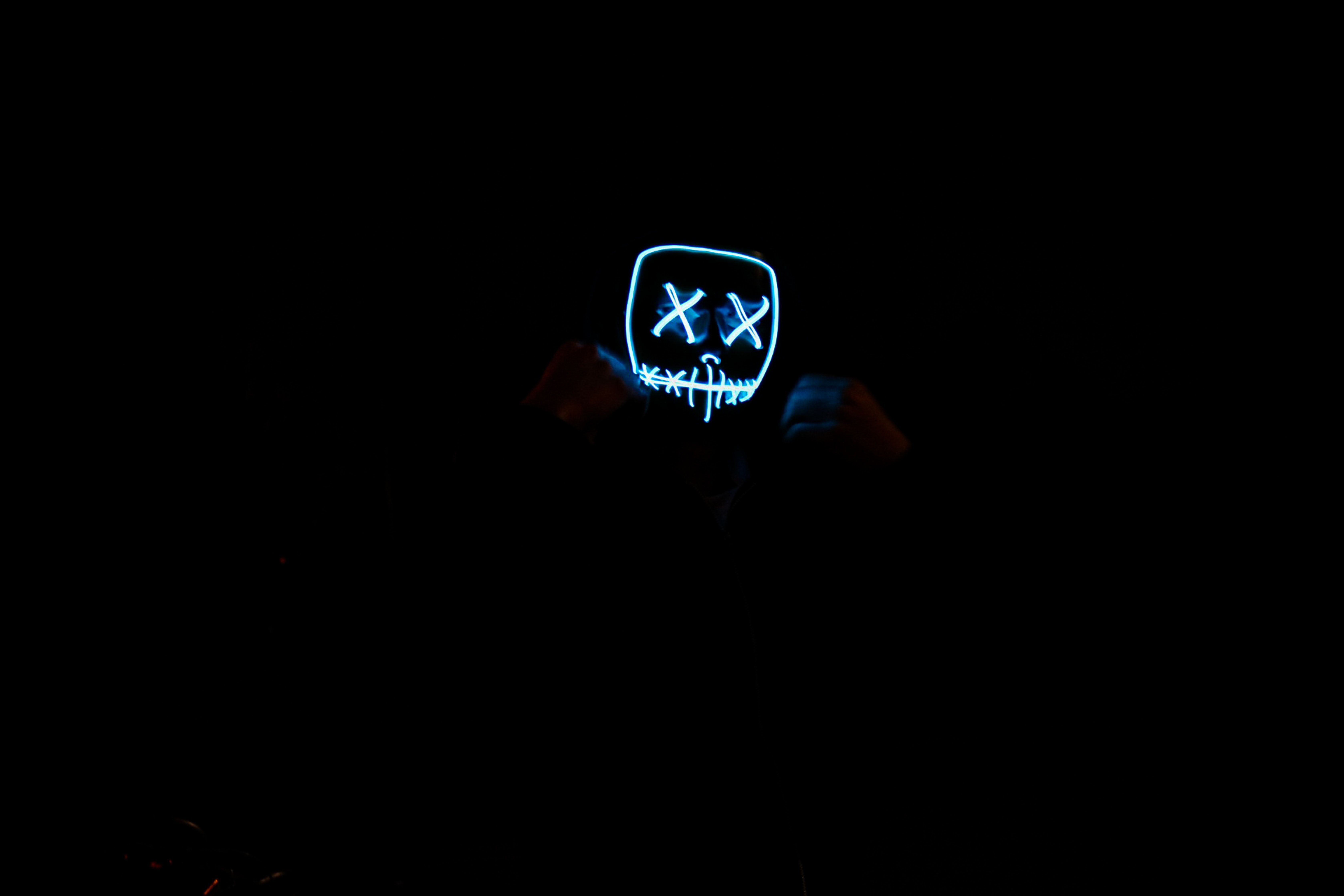 maschera luminosa neon blu, sfondi Neri, 6708x4472 5K Ultra HD, 4K TV
