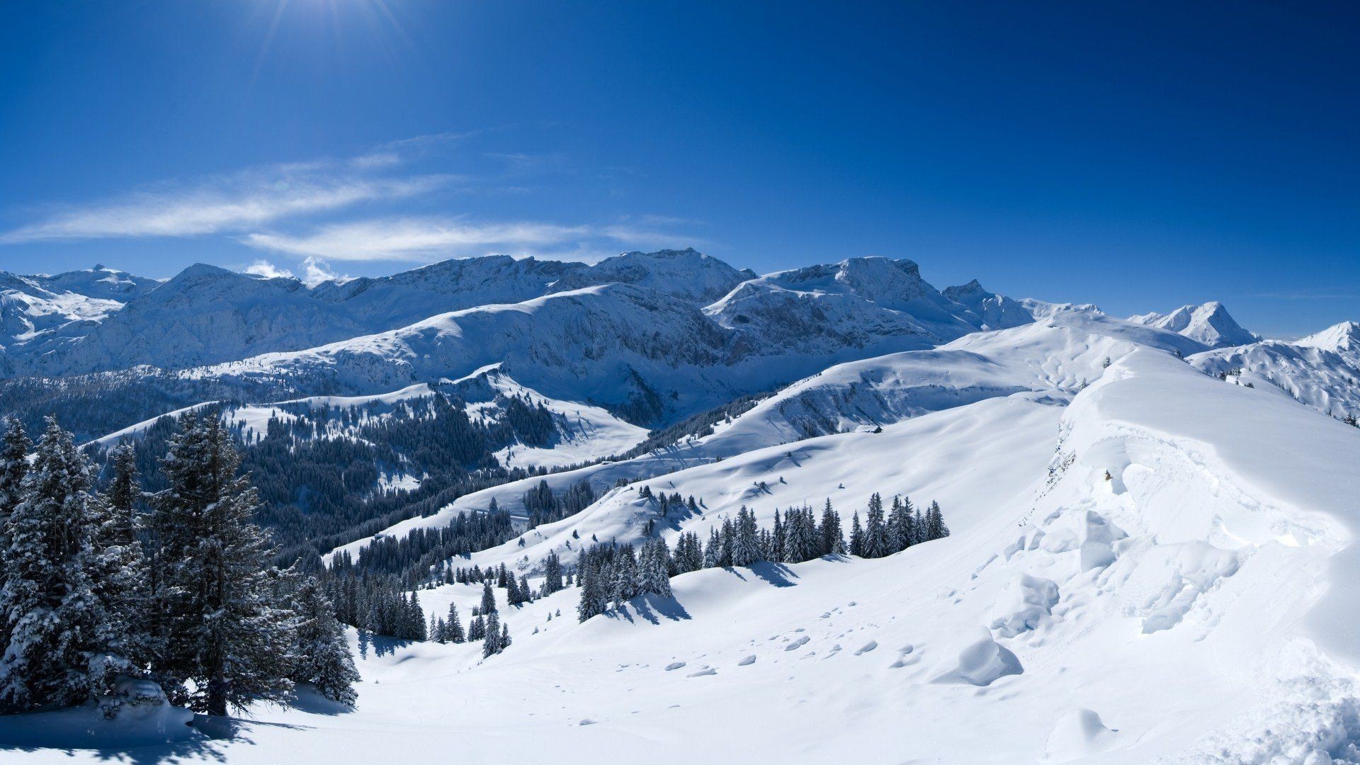 Montagne innevate con cielo blu, 1920x1080 Full HD, PC Desktop