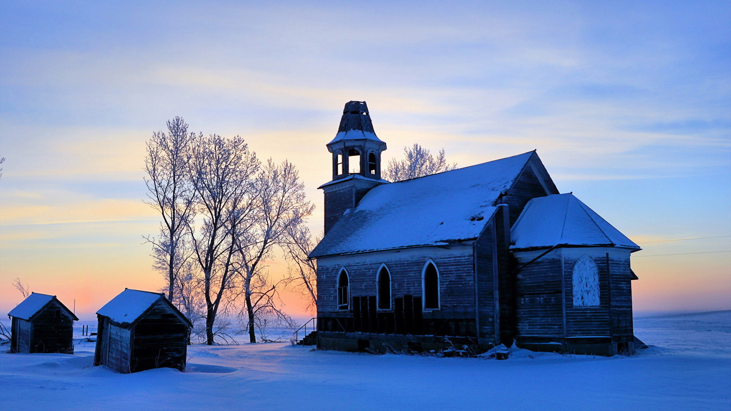 Chiesa di legno nella neve, 2560x1440 QHD, Laptop