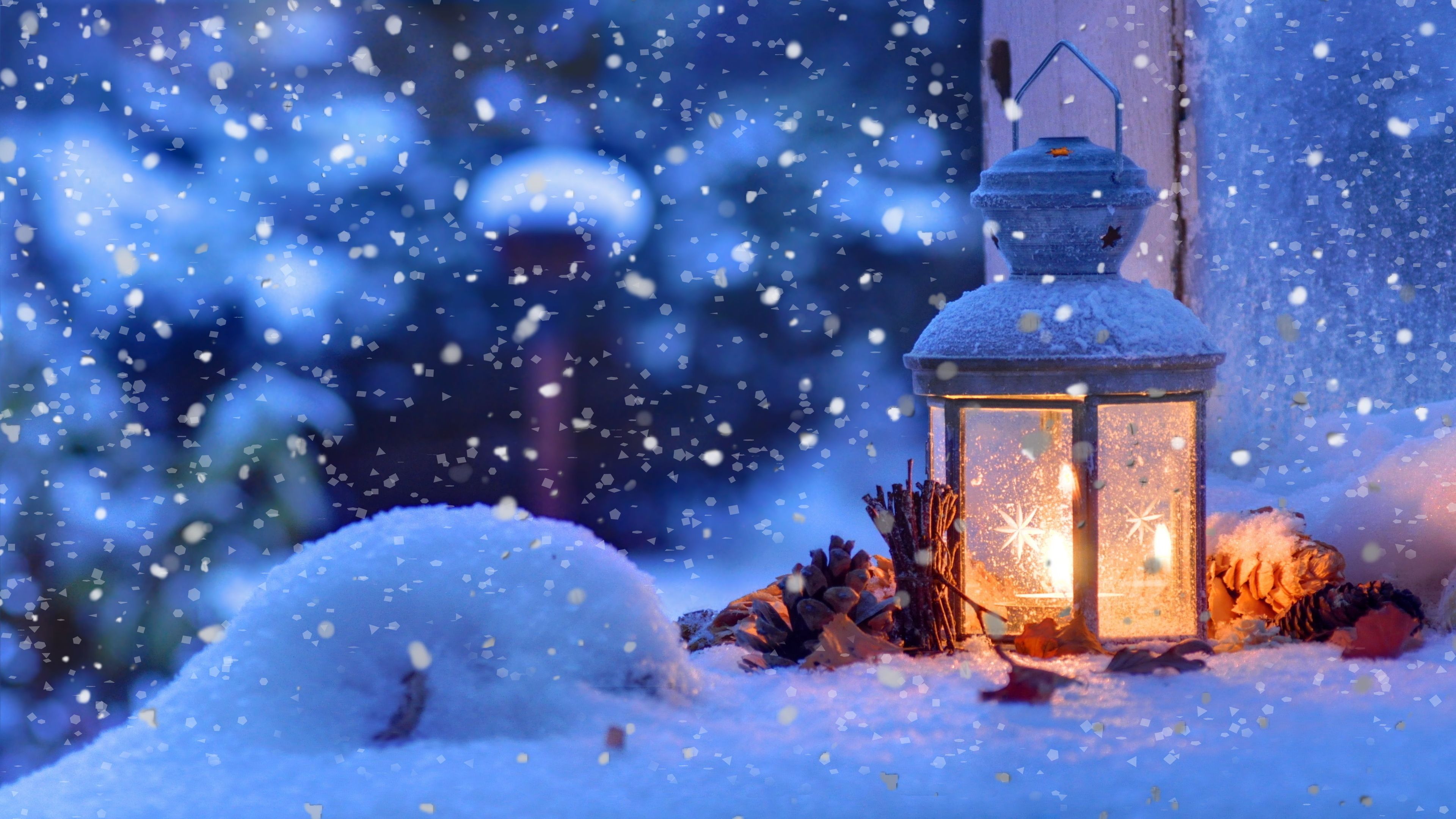 Lanterna accesa nella neve, 3840x2160 4K, Desktop 4K