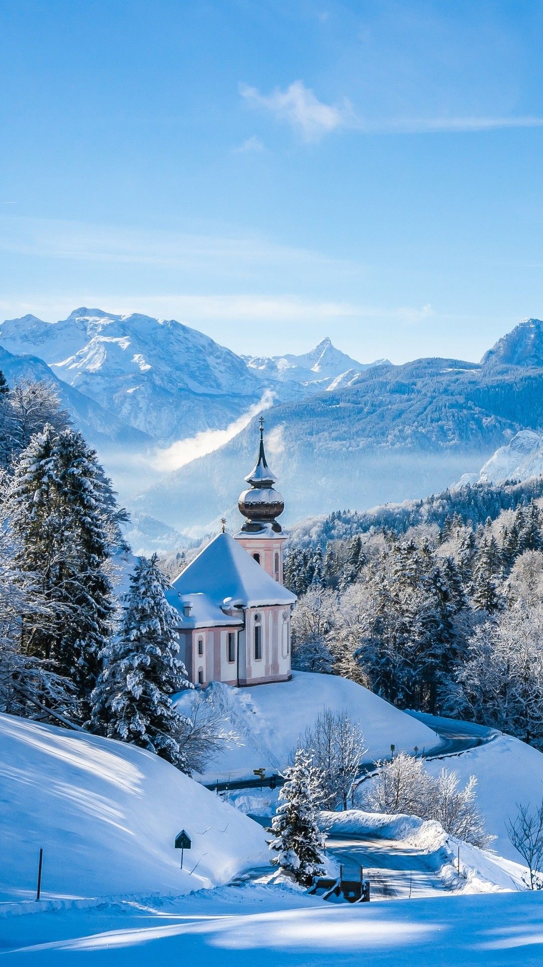 Chiesa montana innevata, 1080x1921 Verticale, Mobile