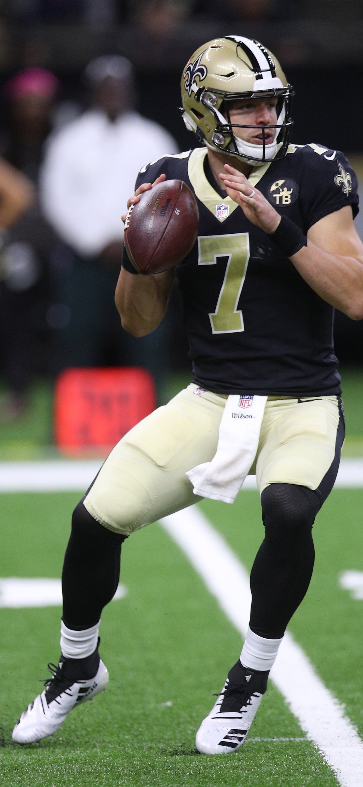 Quarterback Saints numero 7, 1242x2688 Verticale, iPhone Pro