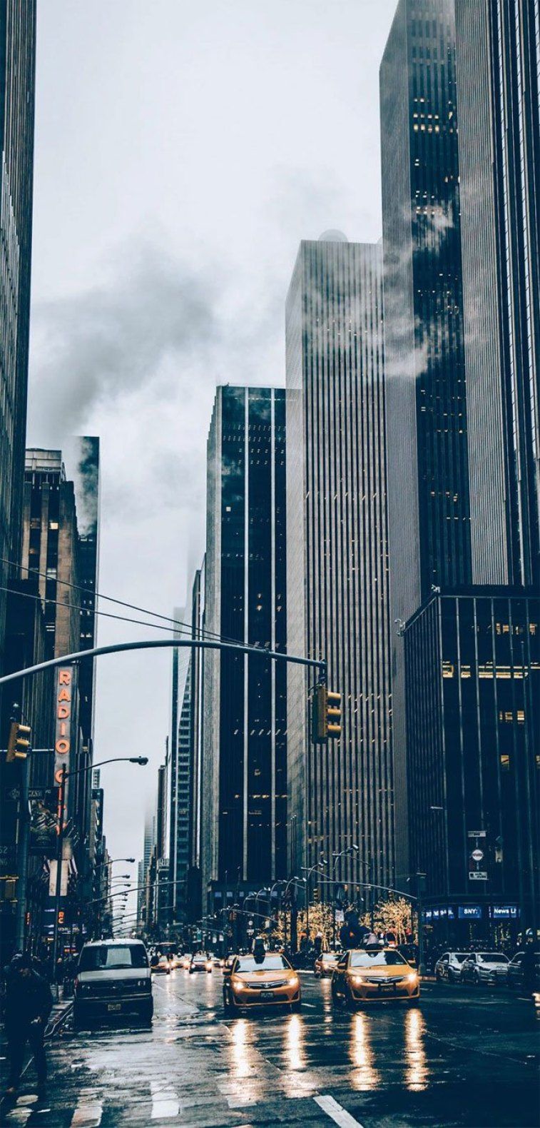 Strada di New York piovosa, 757x1580 Full HD Verticale, Smartphone