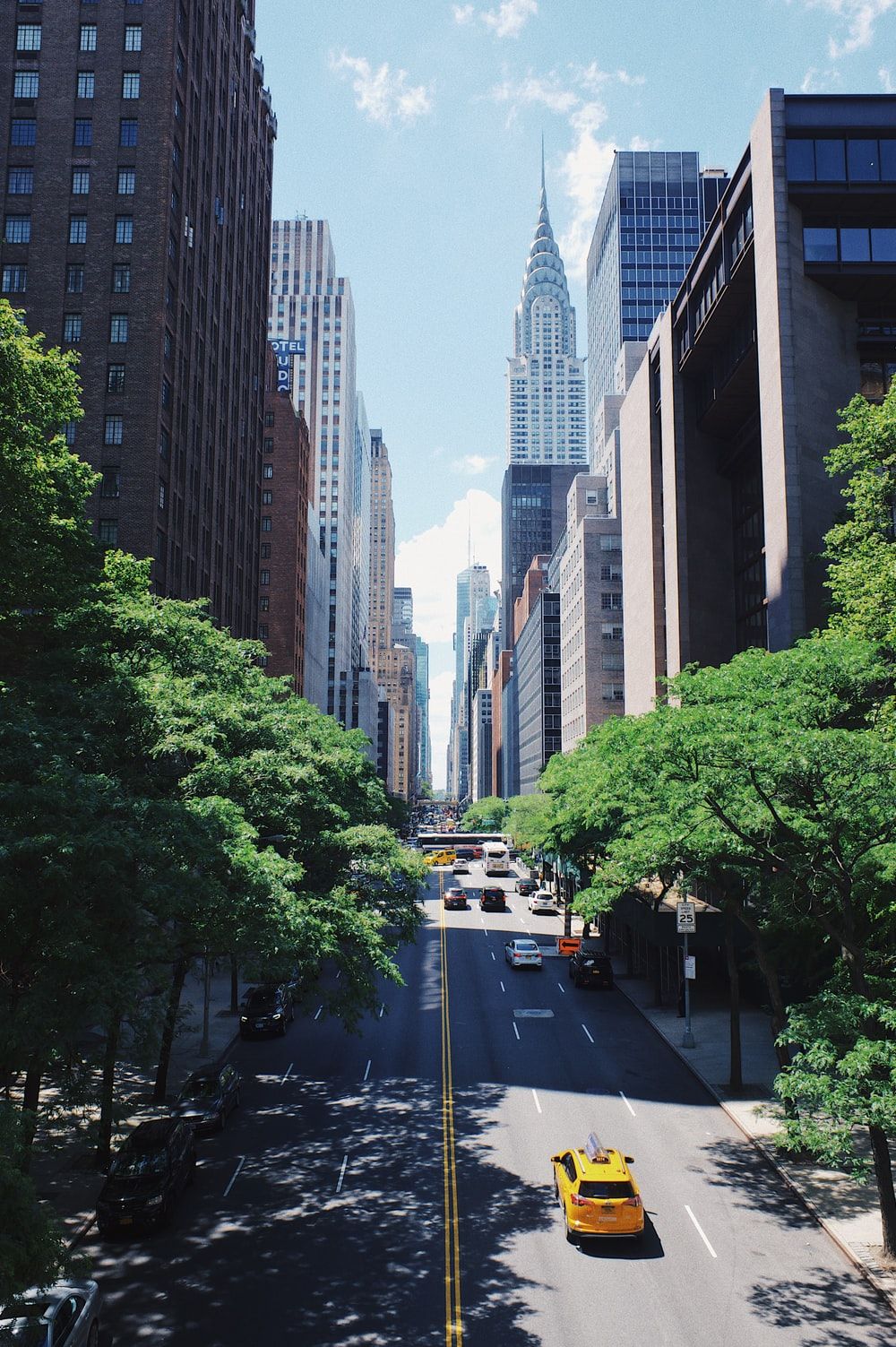 Strada di New York con taxi, 1000x1503 Verticale, Telefono