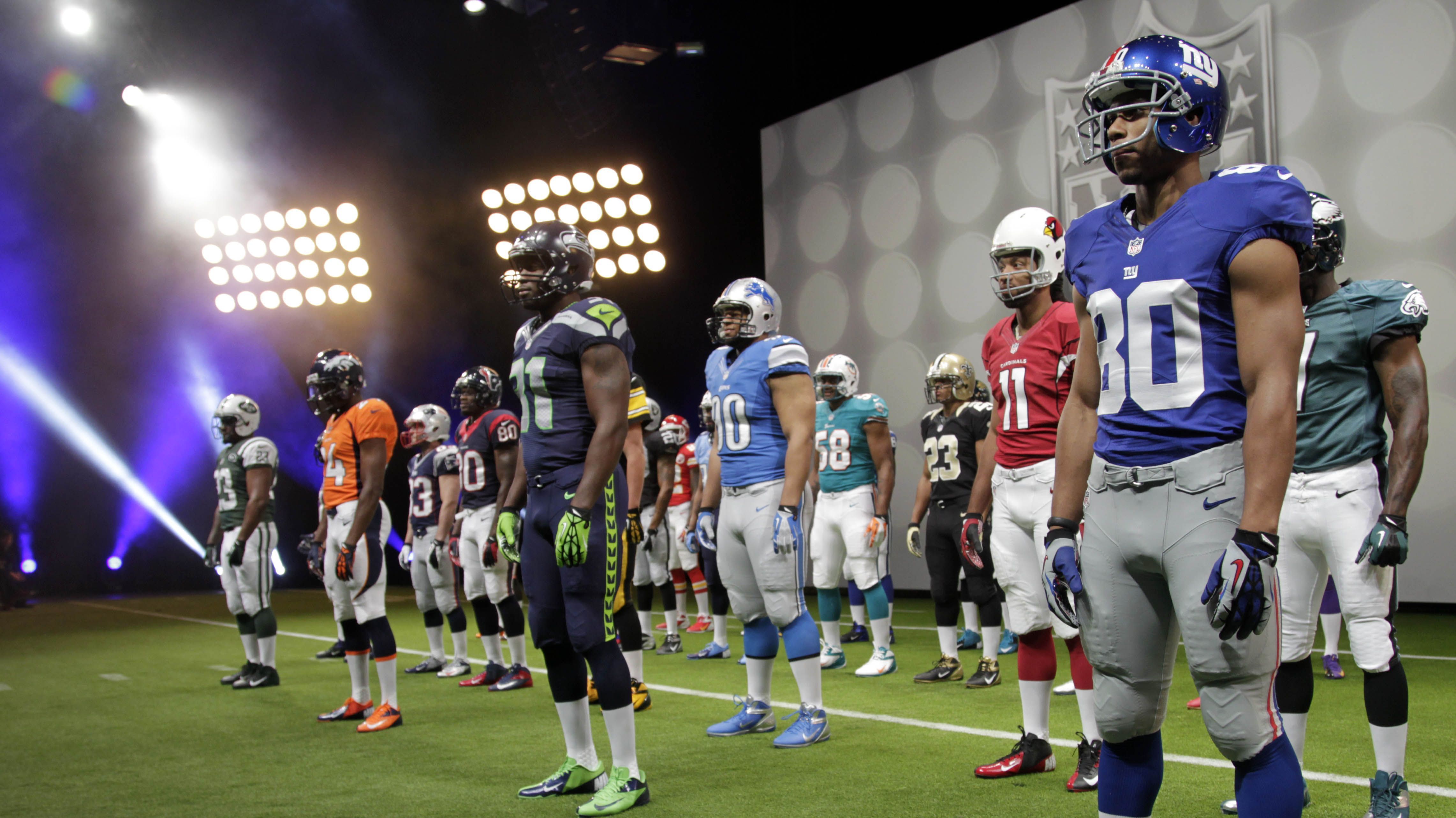 Giocatori NFL divise varie squadre, 4566x2567 Ultra HD, 4K TV