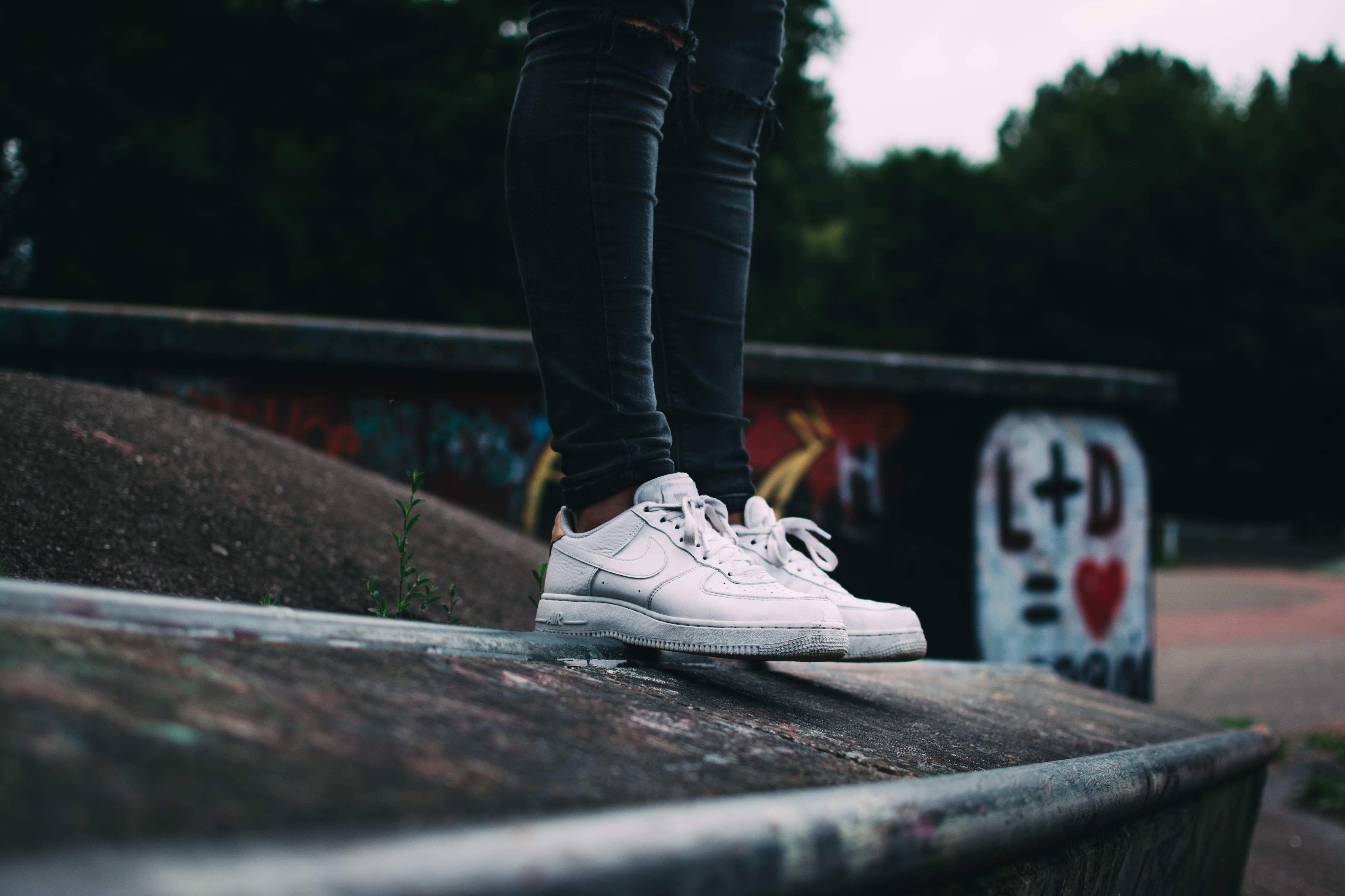 Scarpe Nike Air Force 1 bianche, 6000x4000 UHD, PC 4K