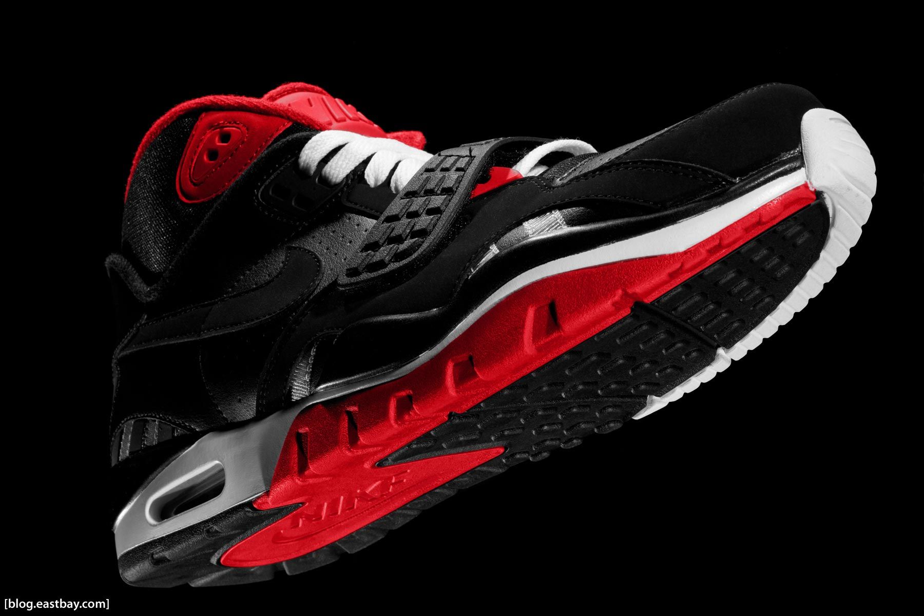 Scarpa Nike rossa e nera, swoosh, 1800x1200 900p, Laptop