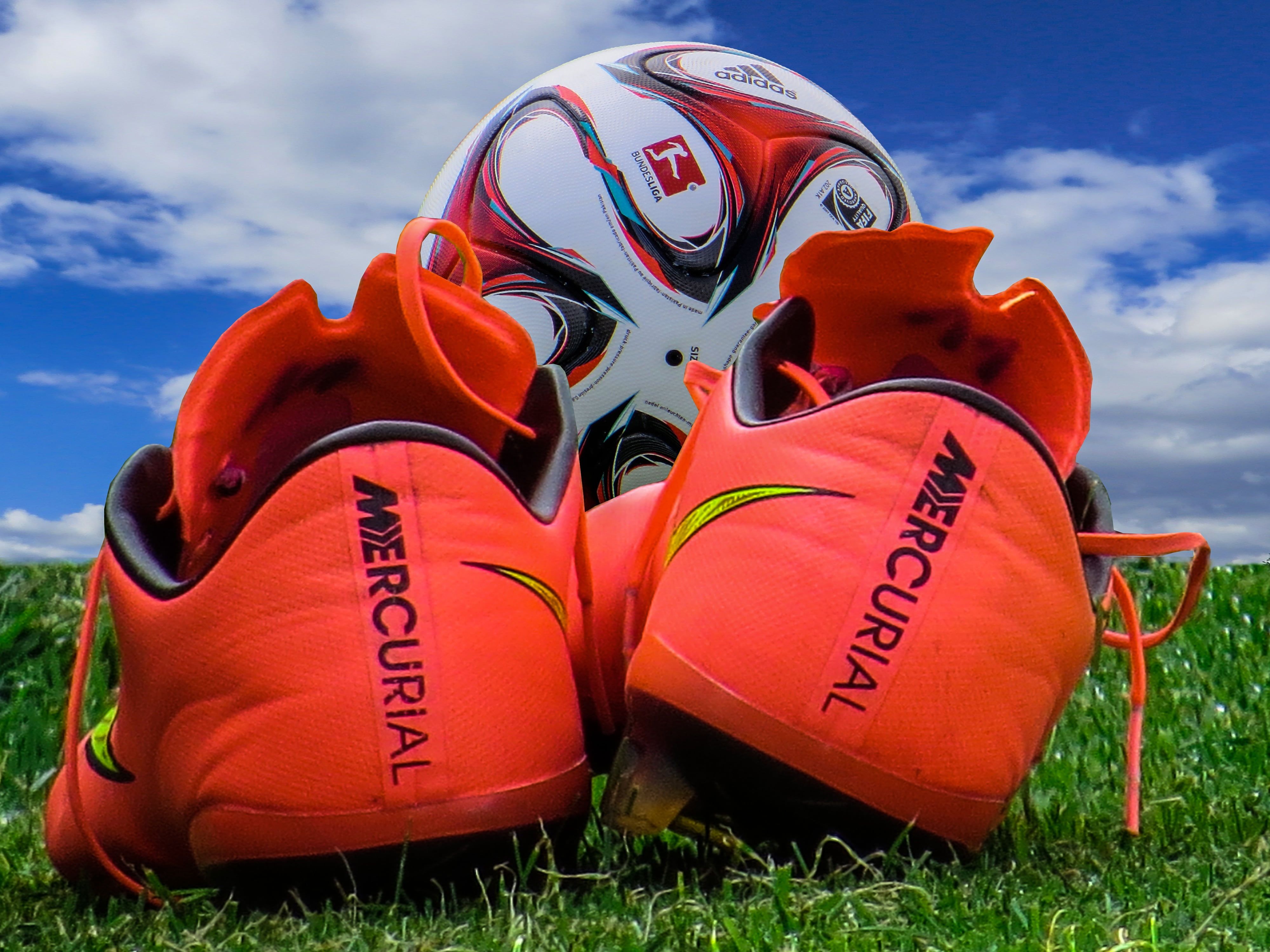 Scarpini Nike Mercurial arancioni, 4000x3000 4K, Desktop 4K