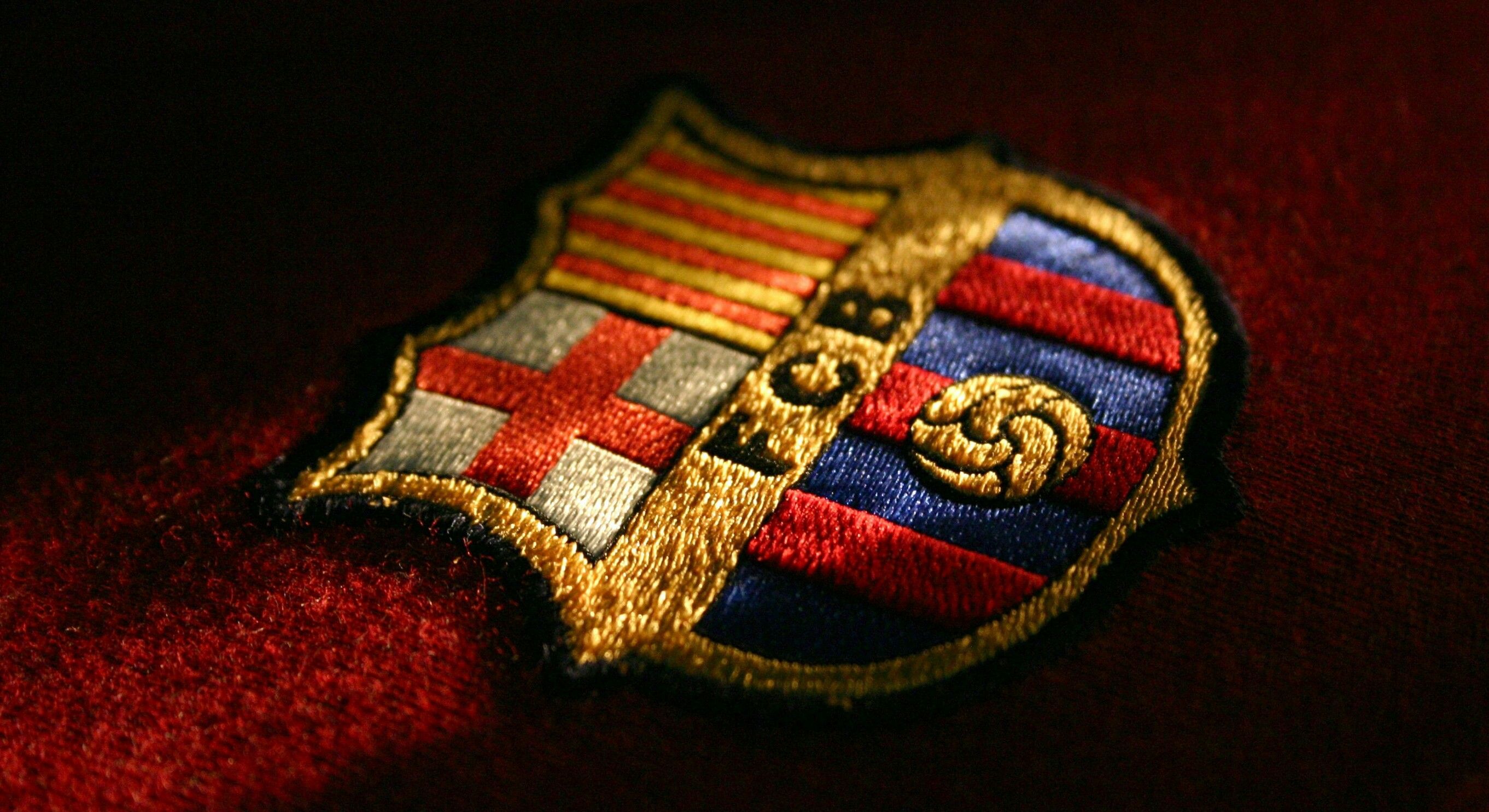 Stemma FC Barcelona ricamato, 2723x1486 QHD, Monitor Gaming