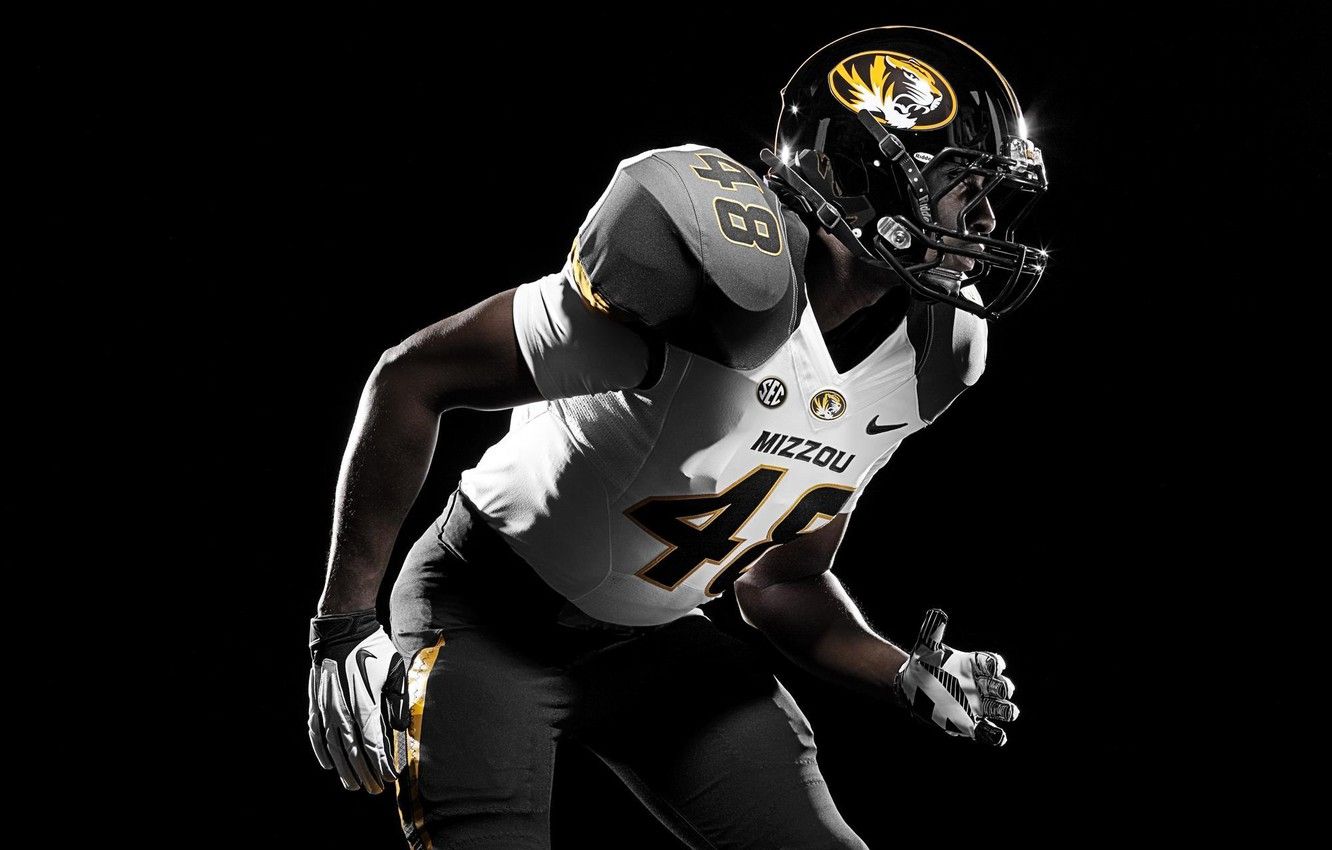 Giocatore football Missouri Tigers Nike, 1332x850 HD, Desktop