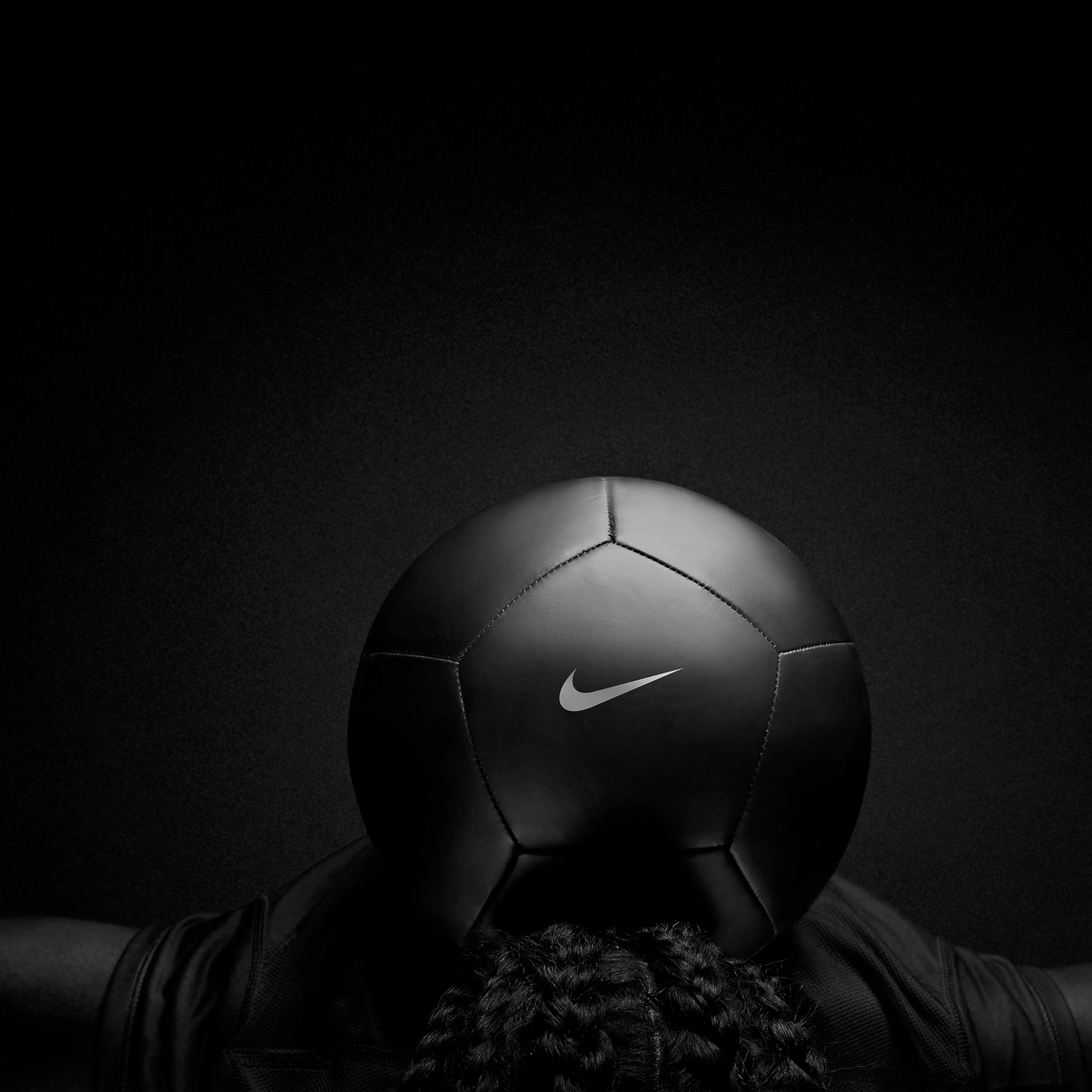 Pallone calcio Nike nero, swoosh, 2932x2932 2K+, iPad mini