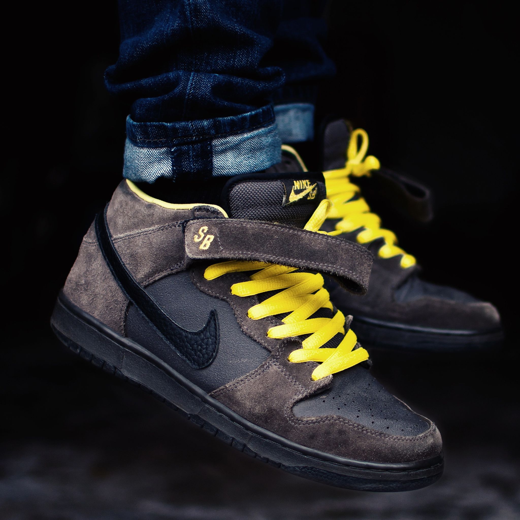 Sneaker Nike SB nere gialle, 2048x2048 Hi-Res, iPad Air