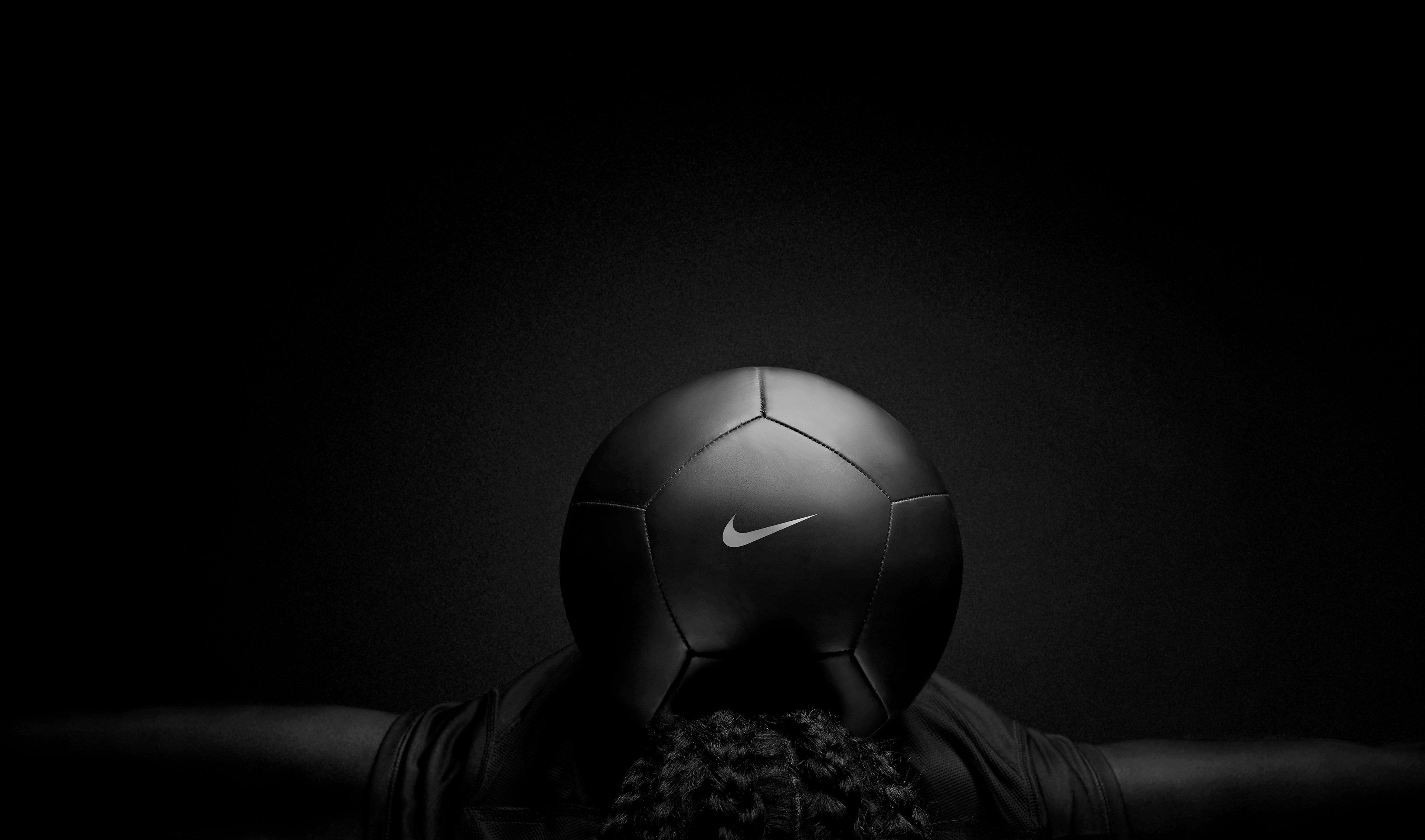 Pallone da calcio Nike nero, 3840x2265 Ultra HD, PC