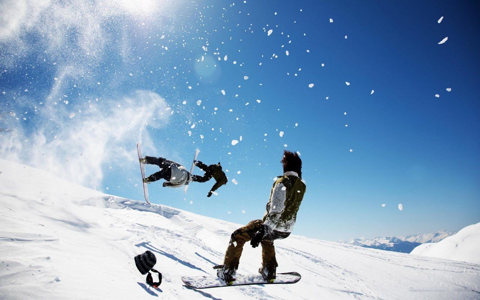 Snowboarder salto sulla neve, 1600x1000 HD, Laptop