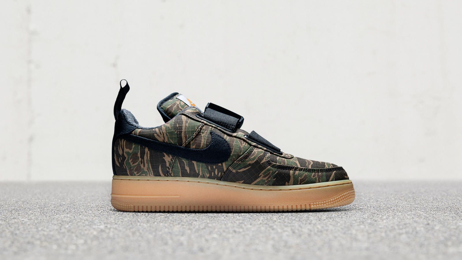 Nike Air Force 1 camo Carhartt, 1600x900 HD Ready, PC