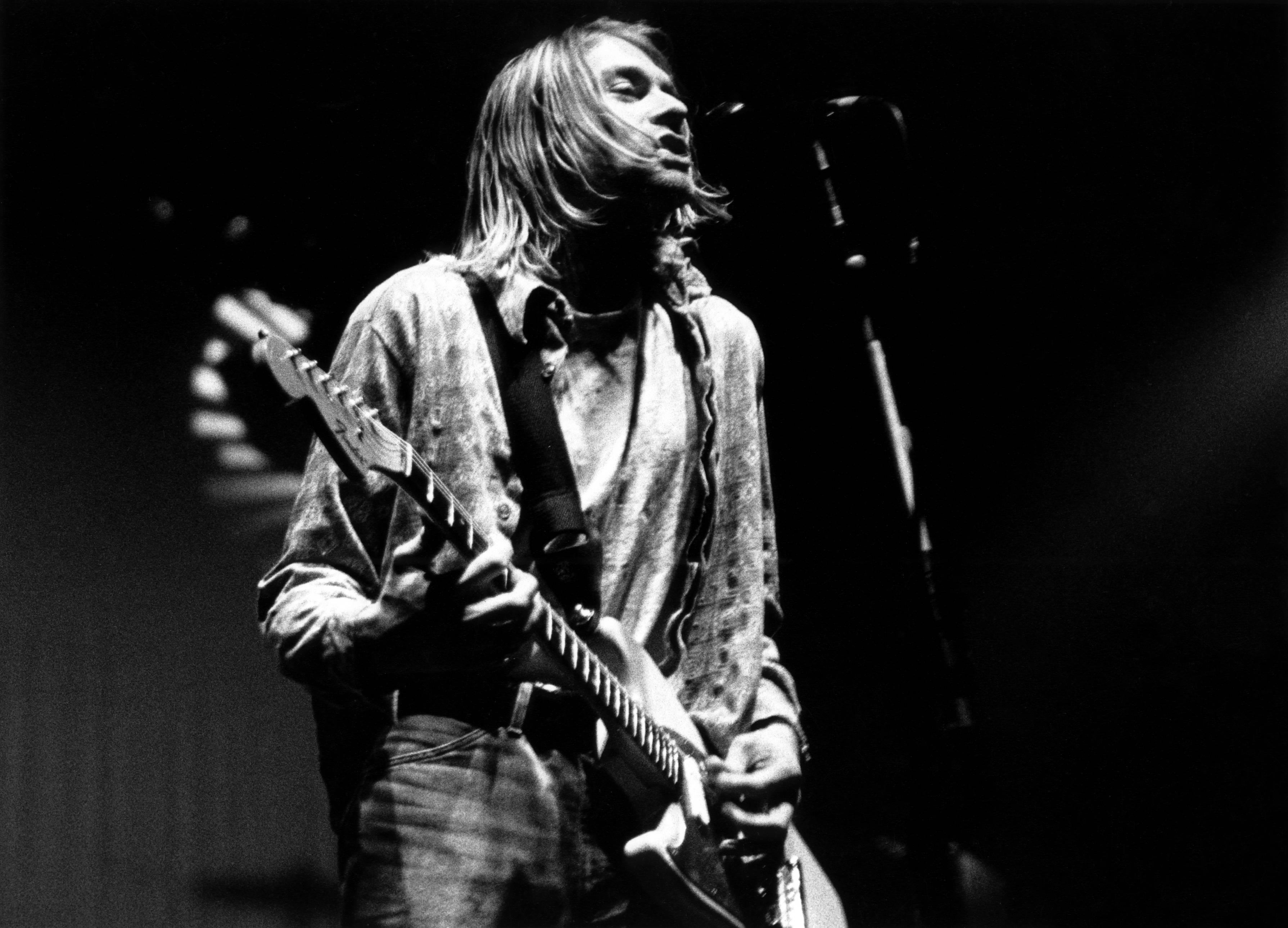 Kurt Cobain concerto chitarra, 3579x2577 WQXGA, Desktop