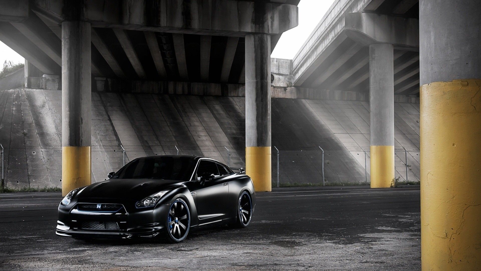Nissan GTR nera sotto ponte, sportiva giapponese, 1920x1080 Full HD 1080p, Desktop