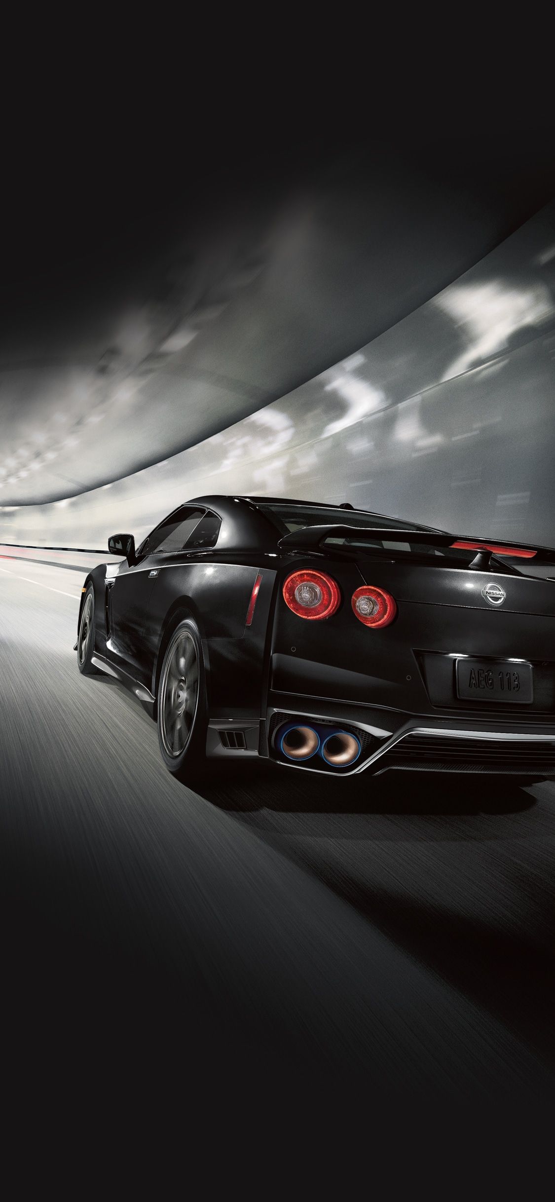 Nissan GTR nera tunnel, 1125x2436 Verticale, Telefono
