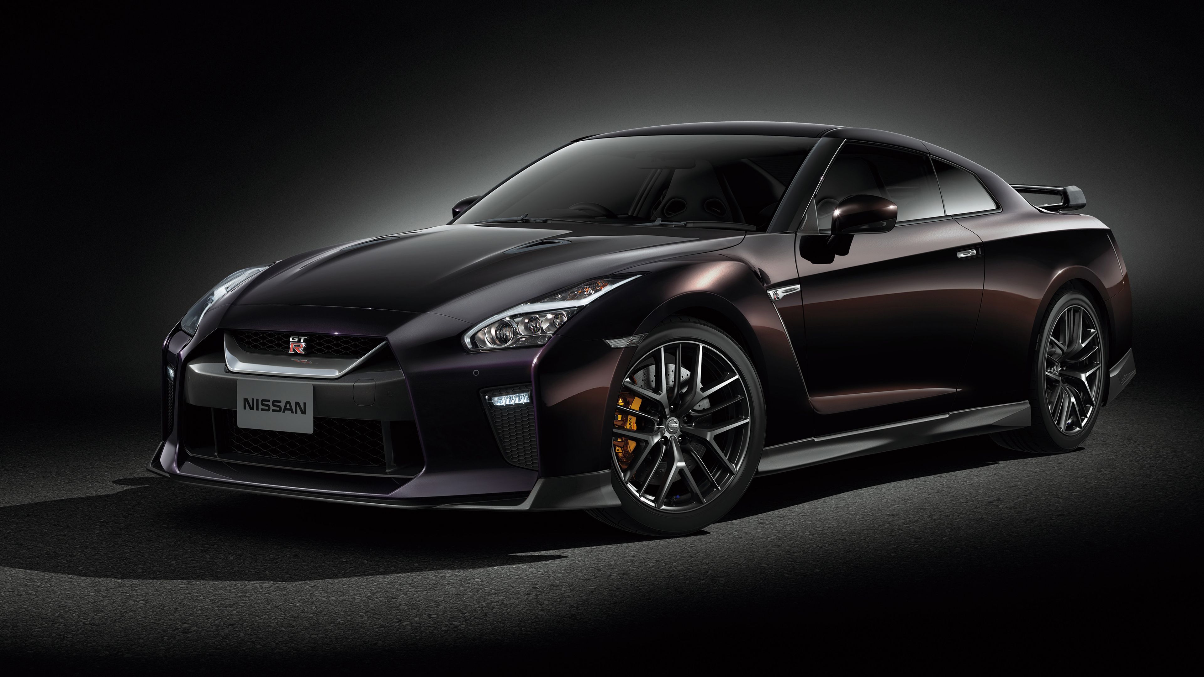 Nissan GT-R nera studio, 3840x2160 Ultra HD, 4K TV