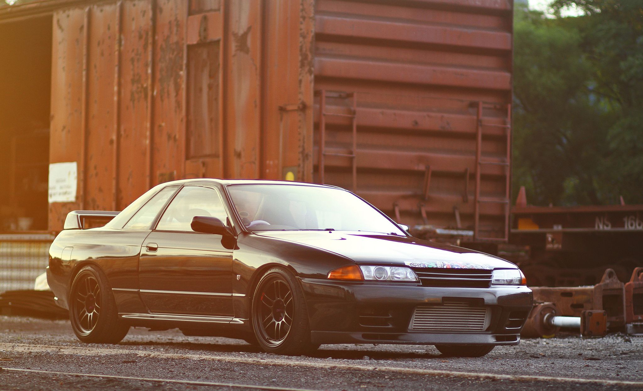 Nissan Skyline GTR R32 nera, 2048x1244 Hi-Res, iMac