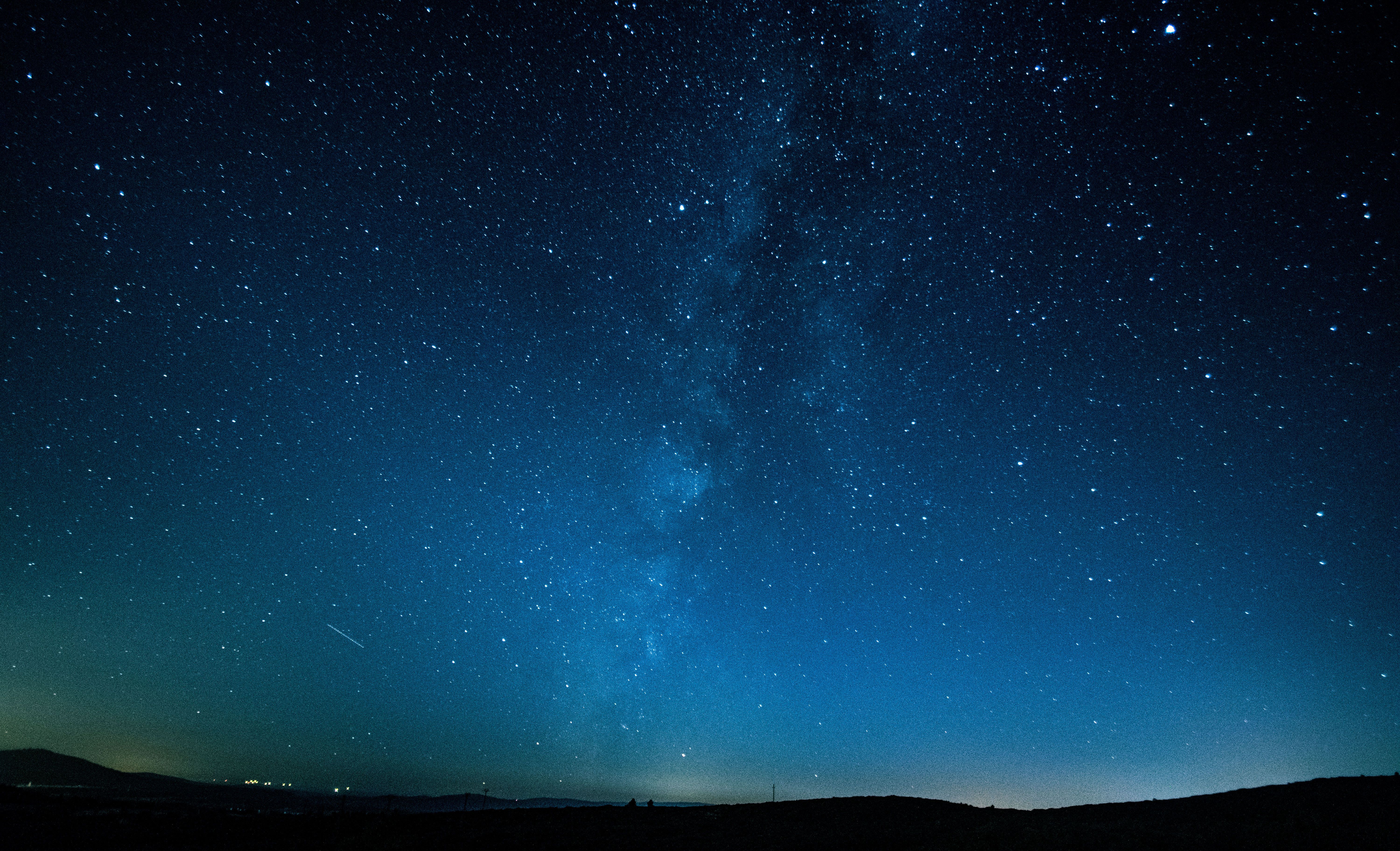 Cielo stellato azzurro sfumato, 6000x3646 UHD, PC 4K