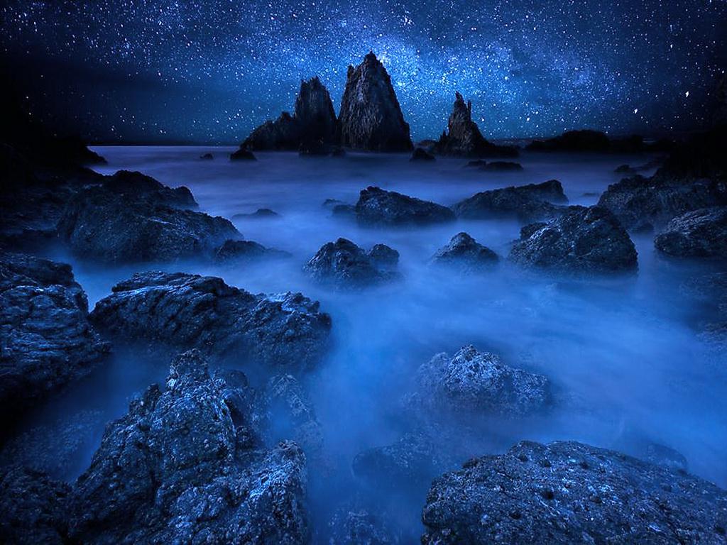 Costa rocciosa nebbia cielo stellato, 1024x768 HD, Desktop