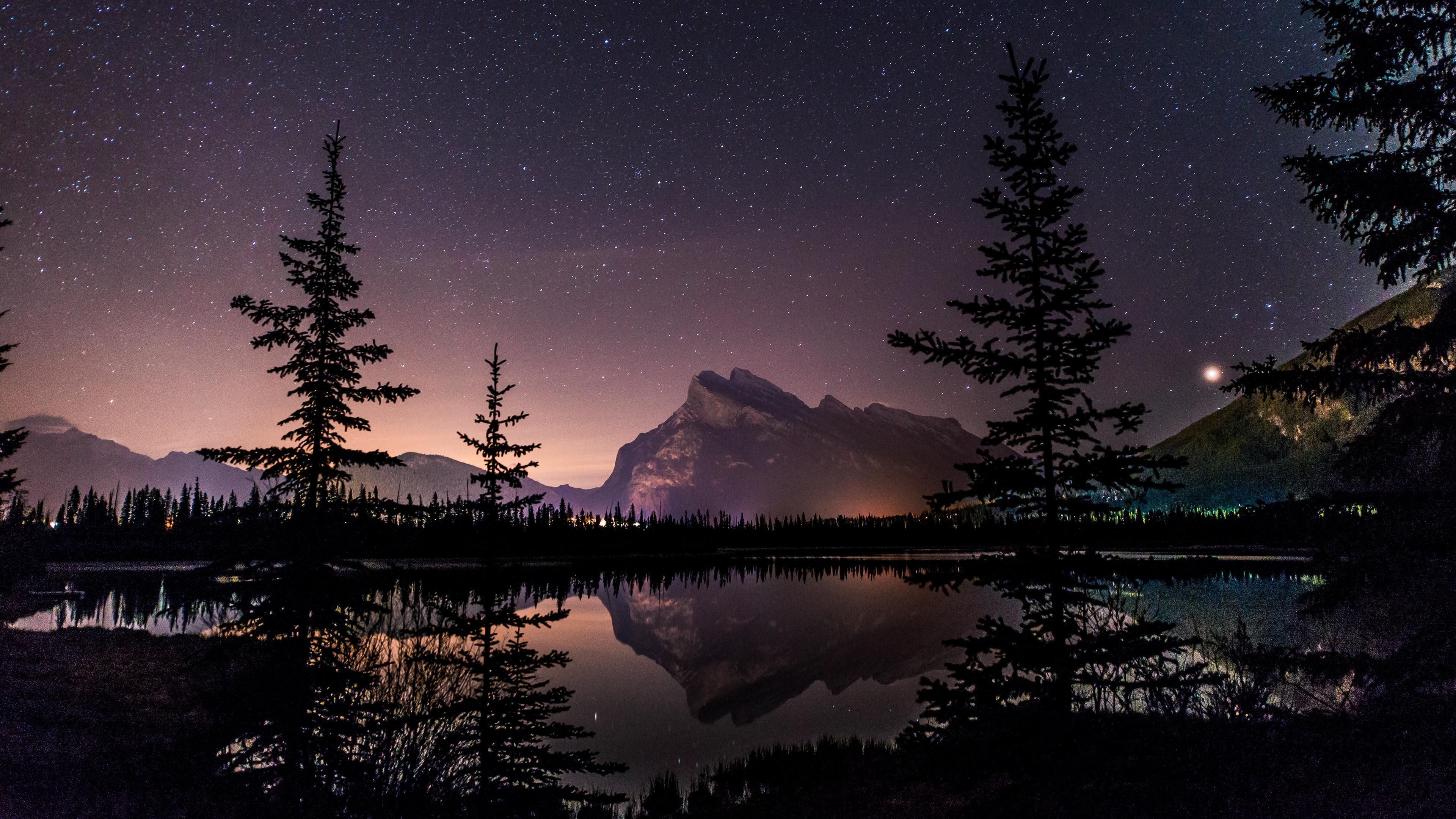 Lago notturno con montagne stellate, 3840x2160 Ultra HD, 4K TV