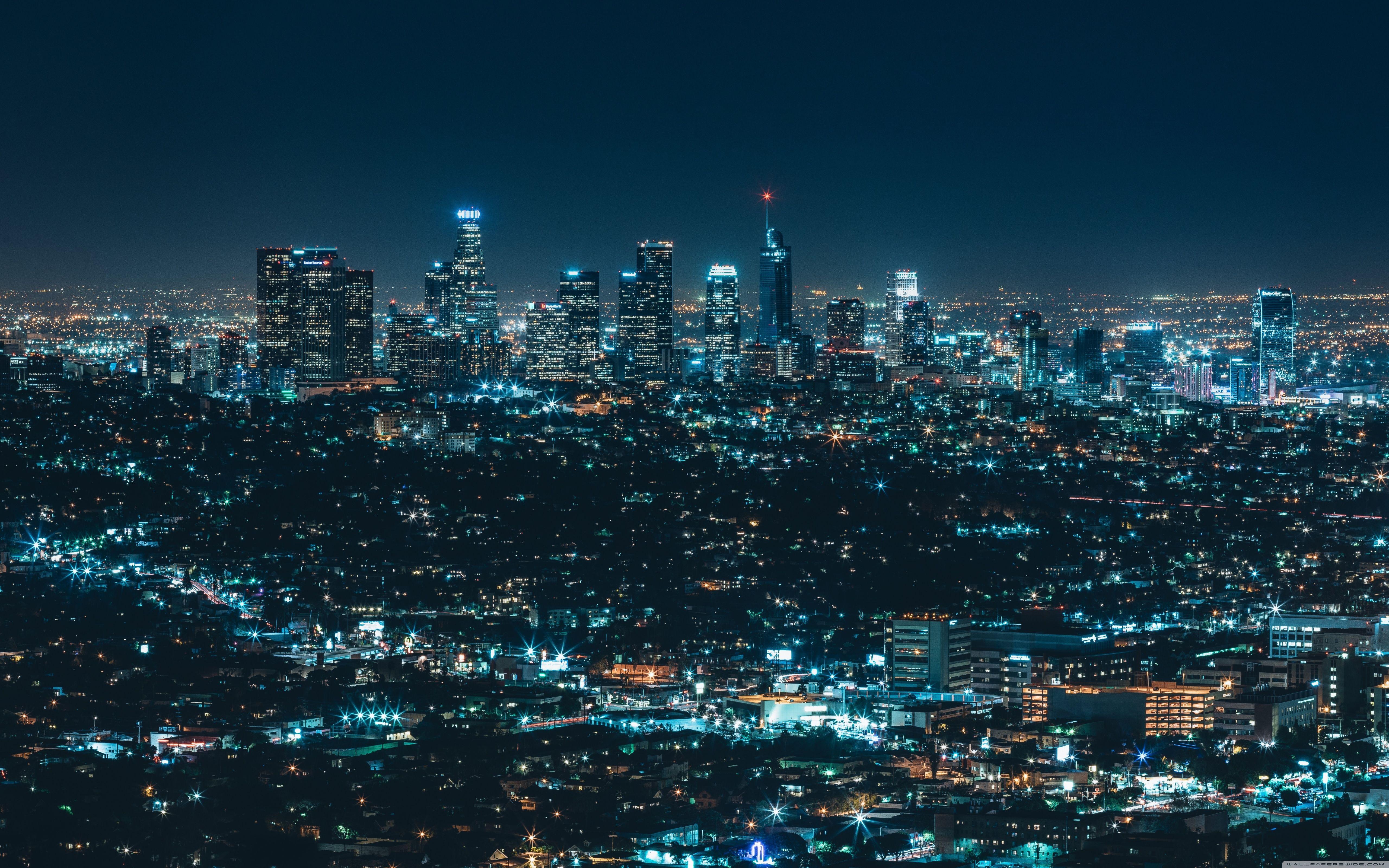 Skyline città di notte, 5120x3200 Ultra HD, 4K TV