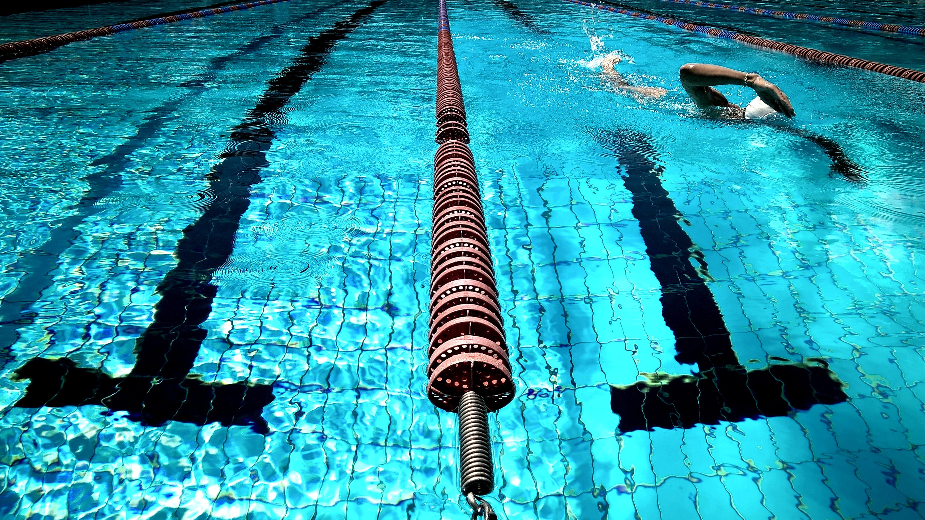 Piscina con corsie di nuoto, 3702x2082 2K, Monitor Gaming