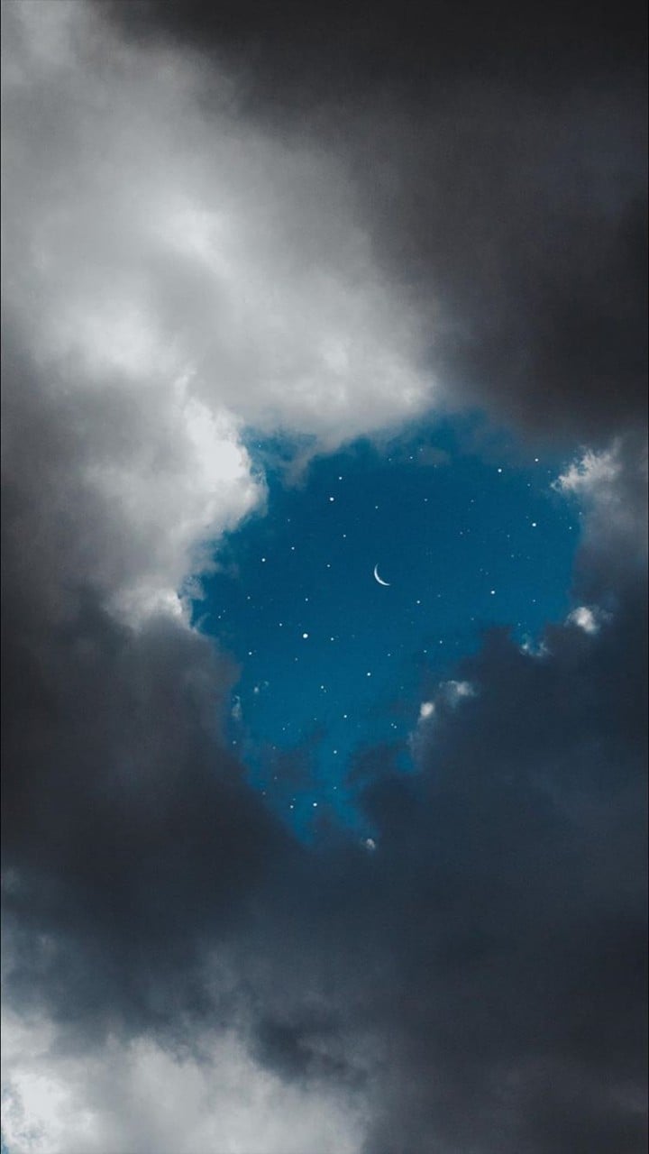 Nuvole scure con cielo blu, 720x1280 Full HD Verticale, iPhone