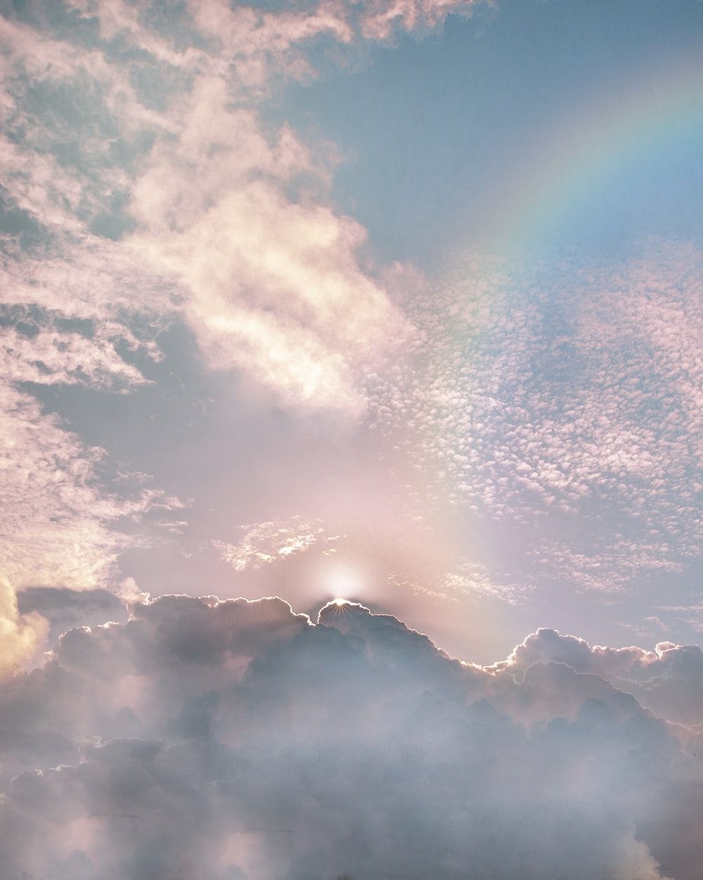Cielo pastello con arcobaleno, 1000x1251 Verticale, OnePlus